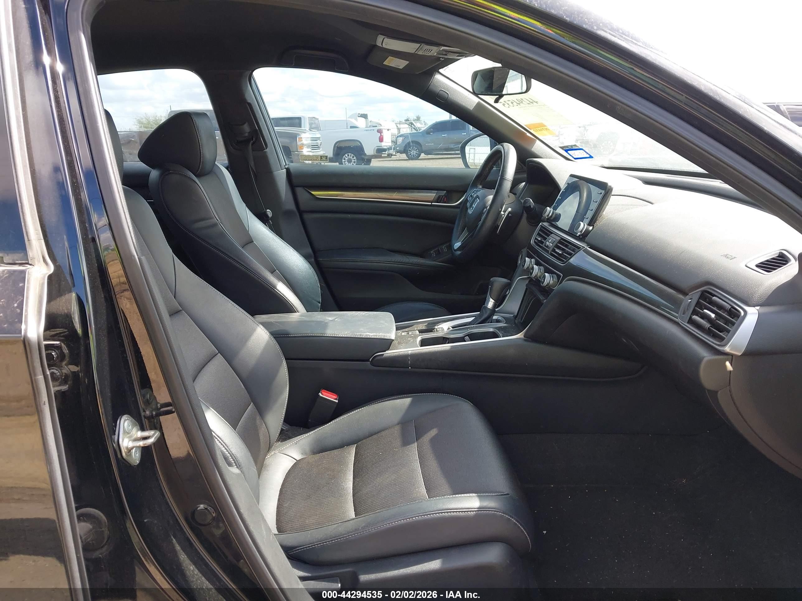 HONDA ACCORD image 5