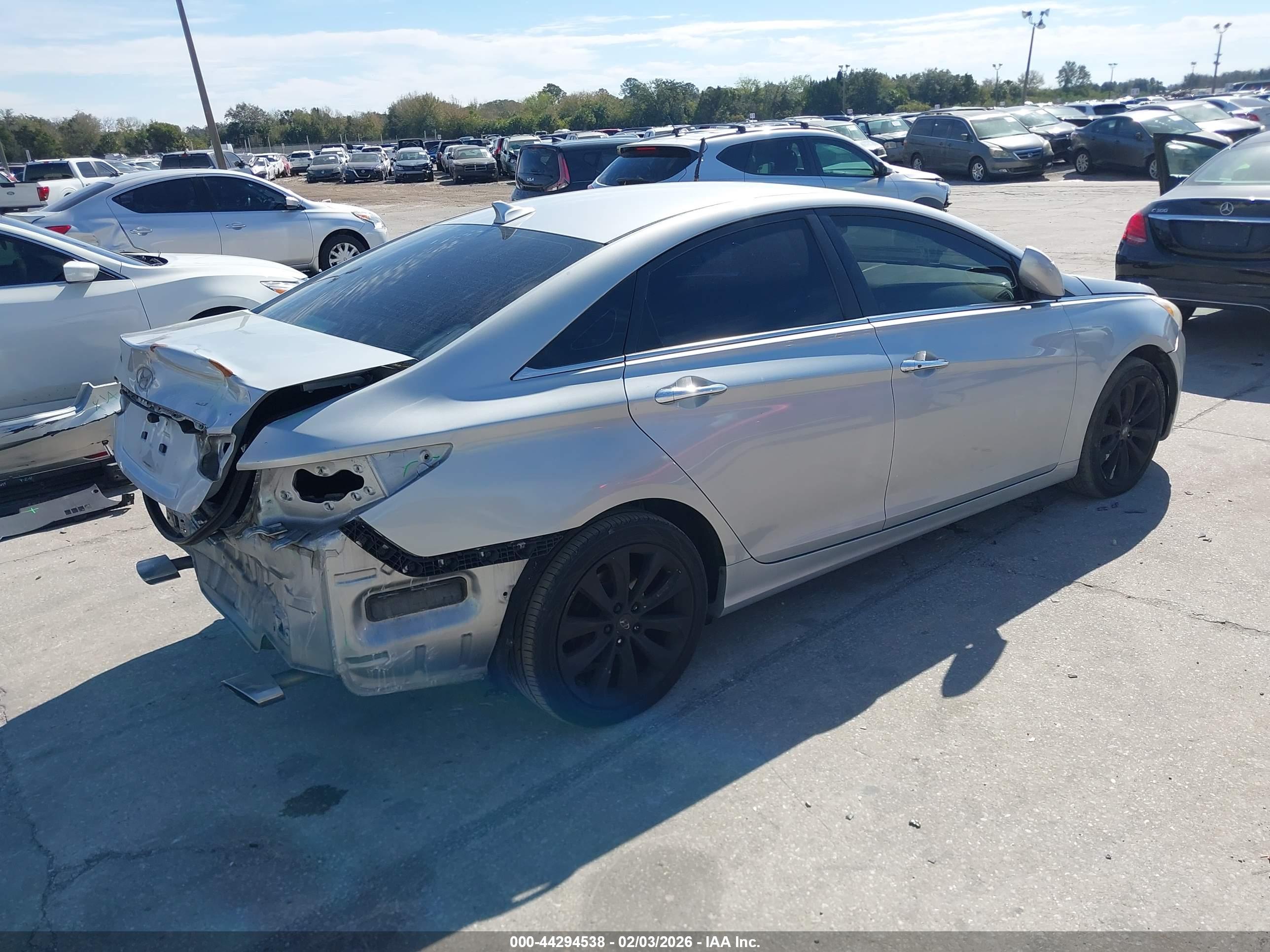 HYUNDAI SONATA image 4