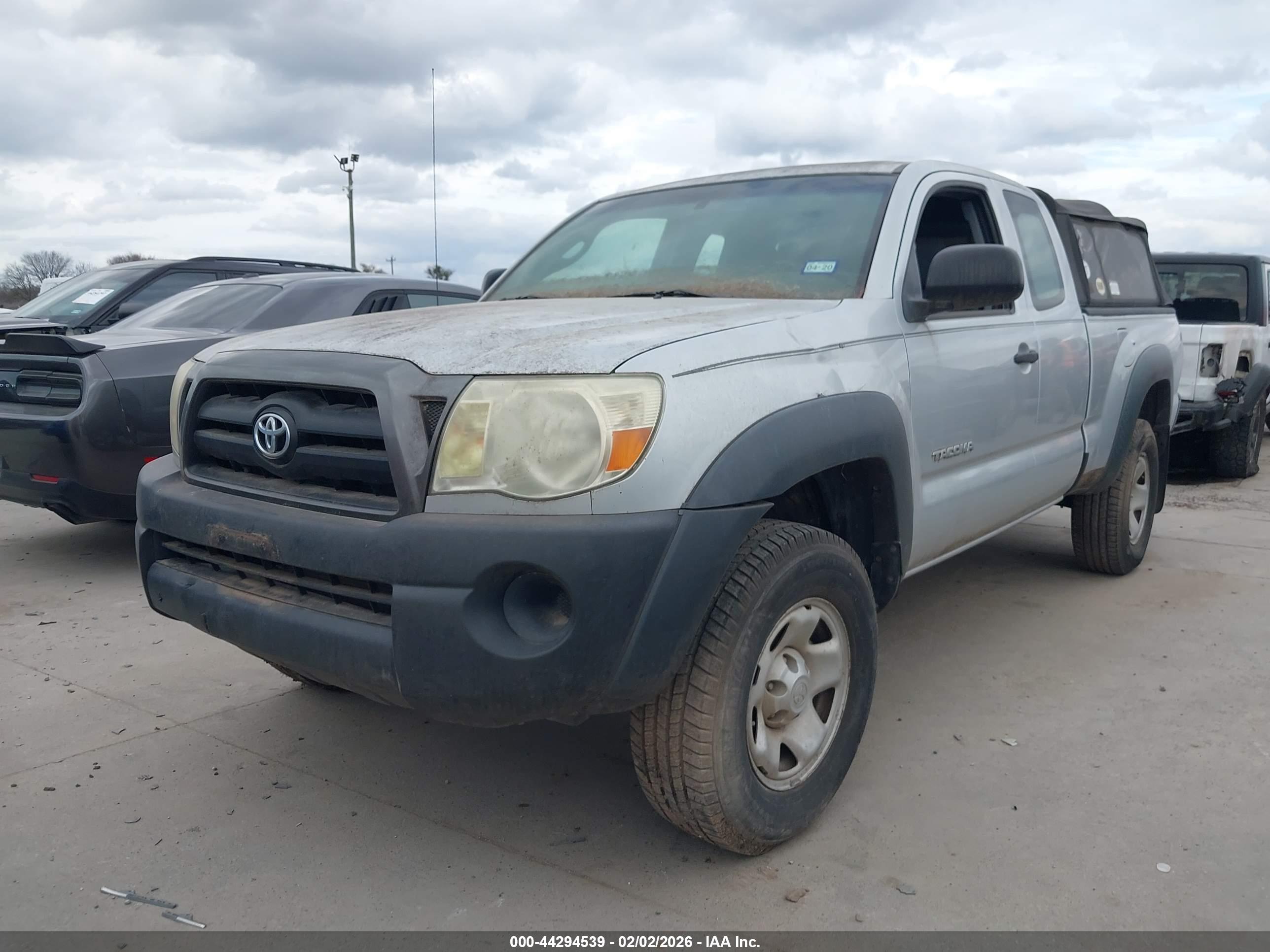 TOYOTA TACOMA image 2