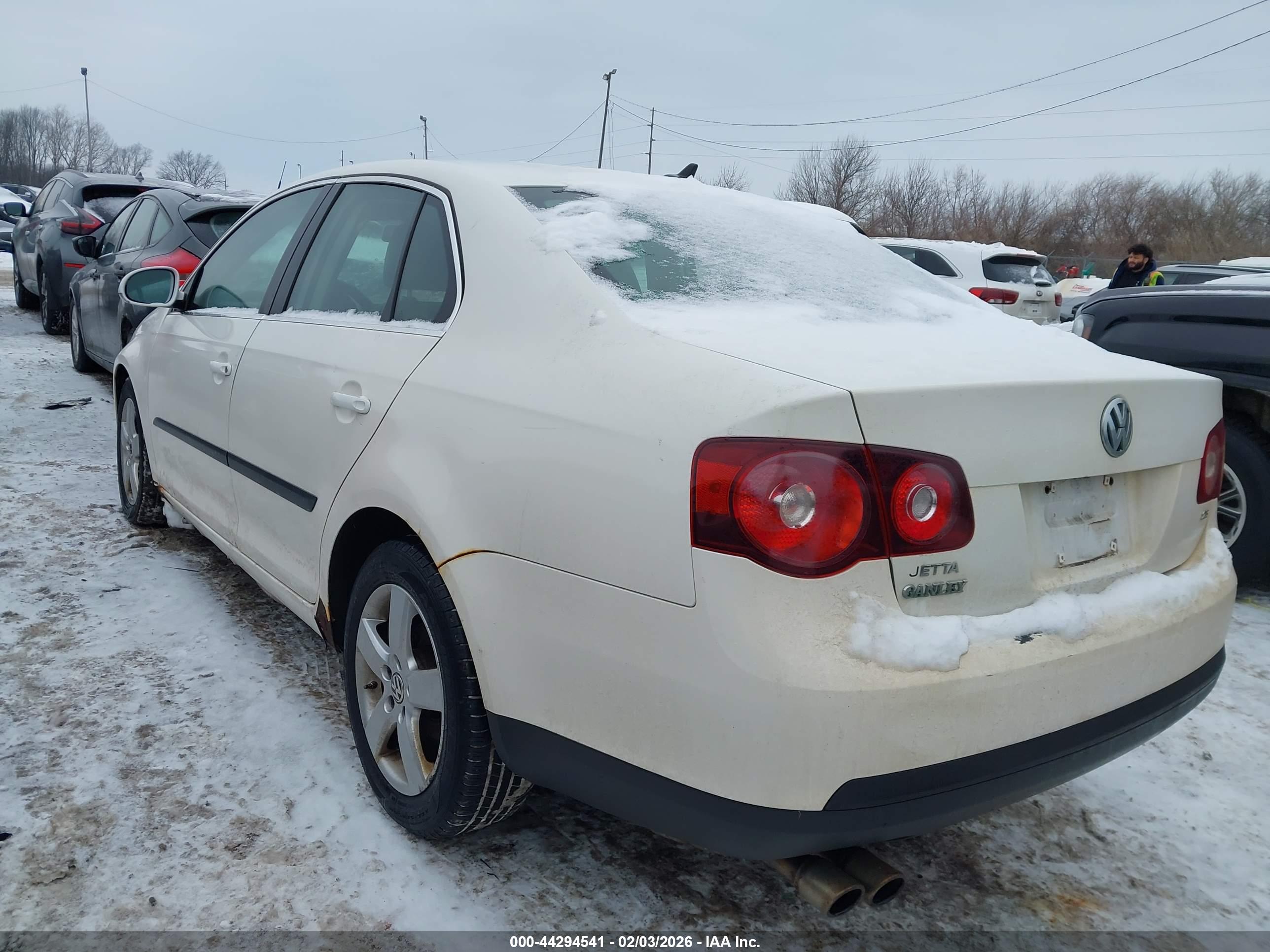 VOLKSWAGEN JETTA image 3