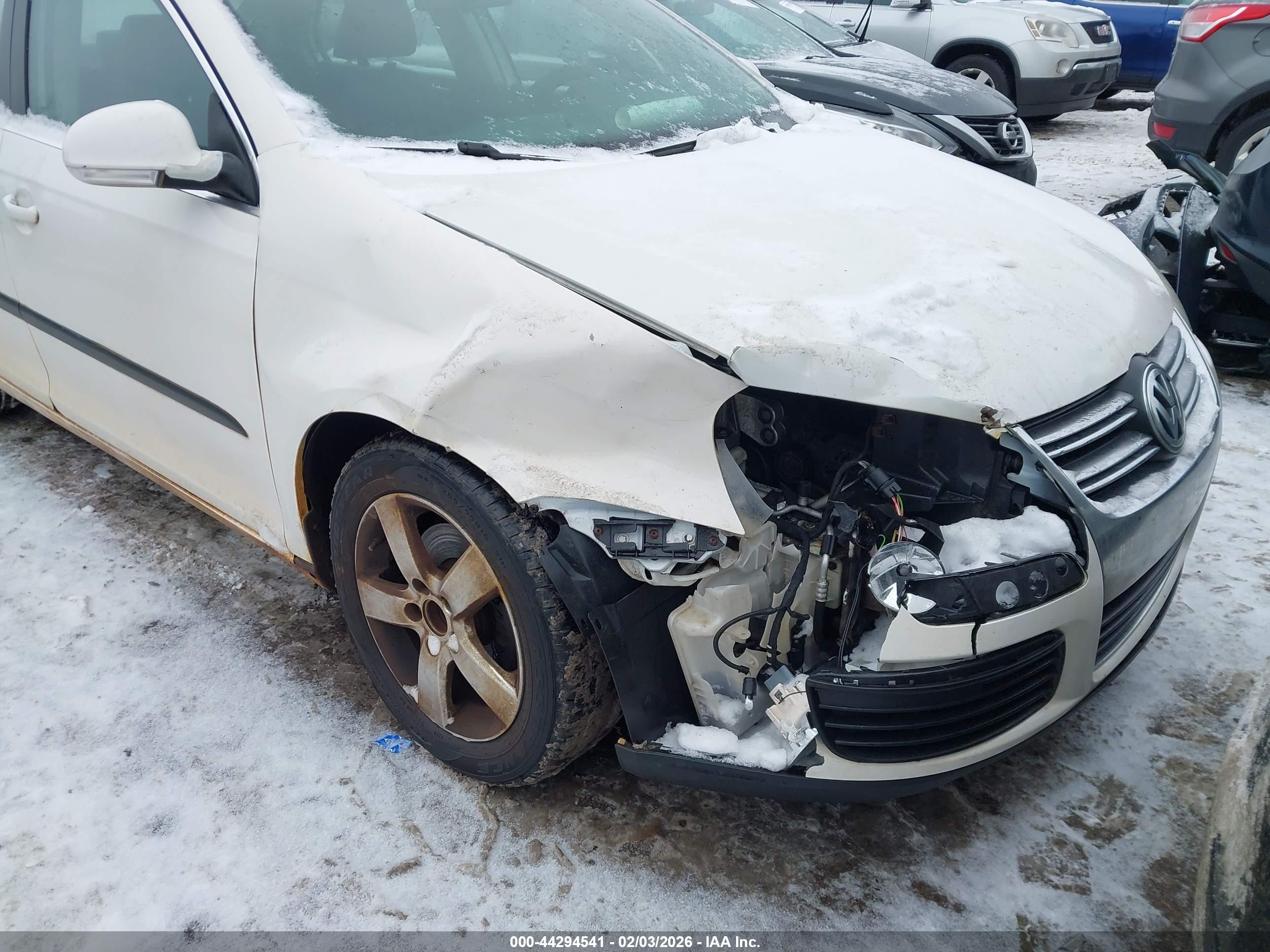 VOLKSWAGEN JETTA image 6