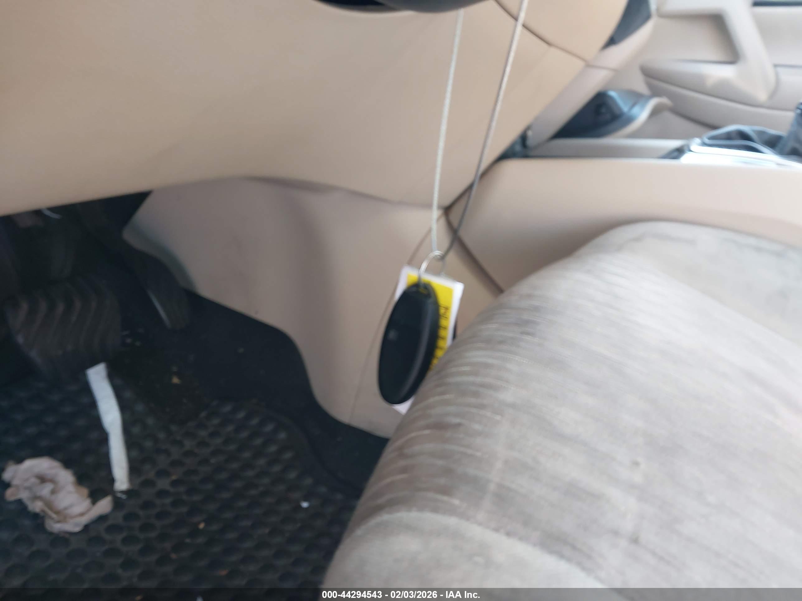 NISSAN ROGUE image 11