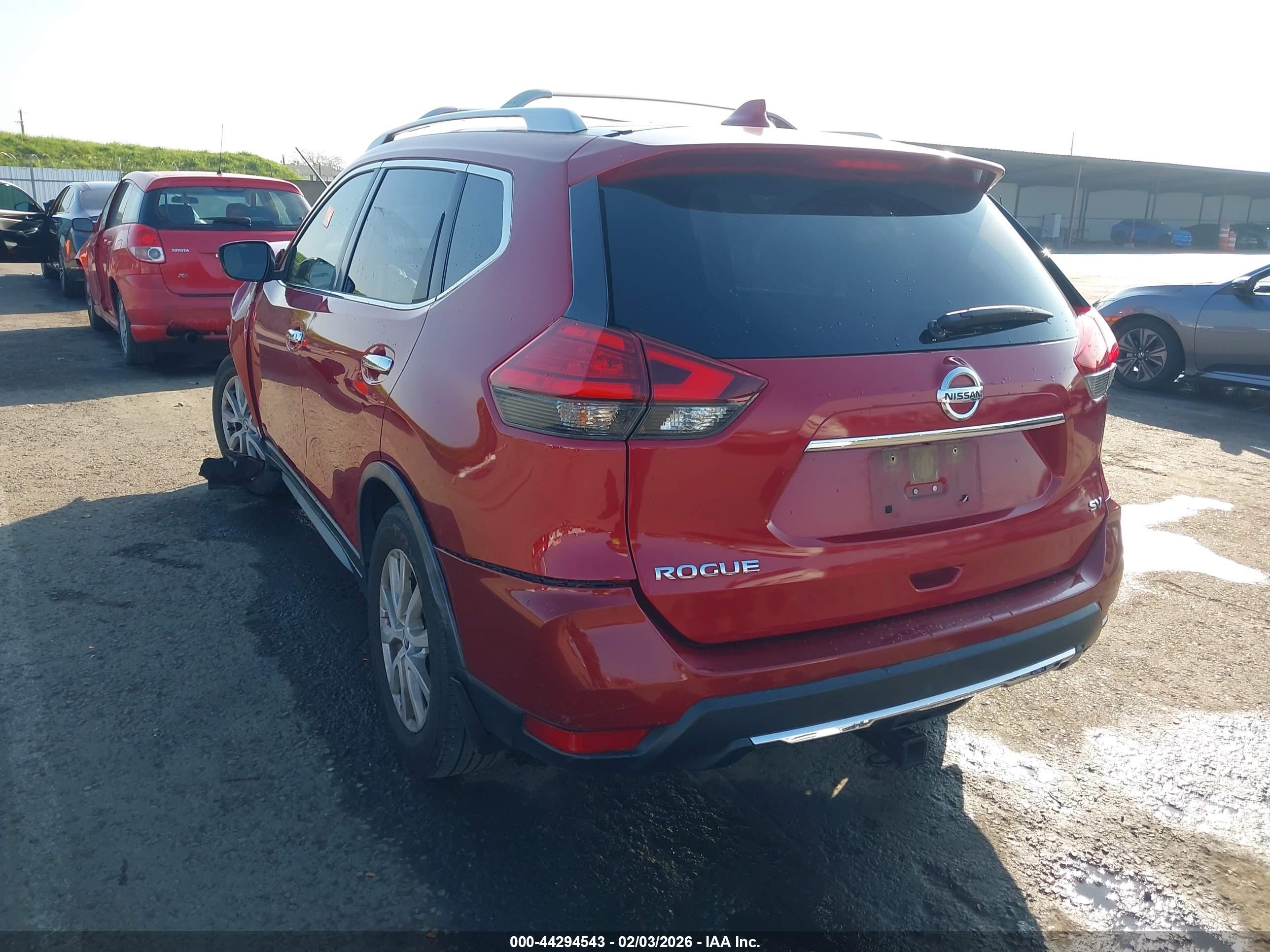 NISSAN ROGUE image 3
