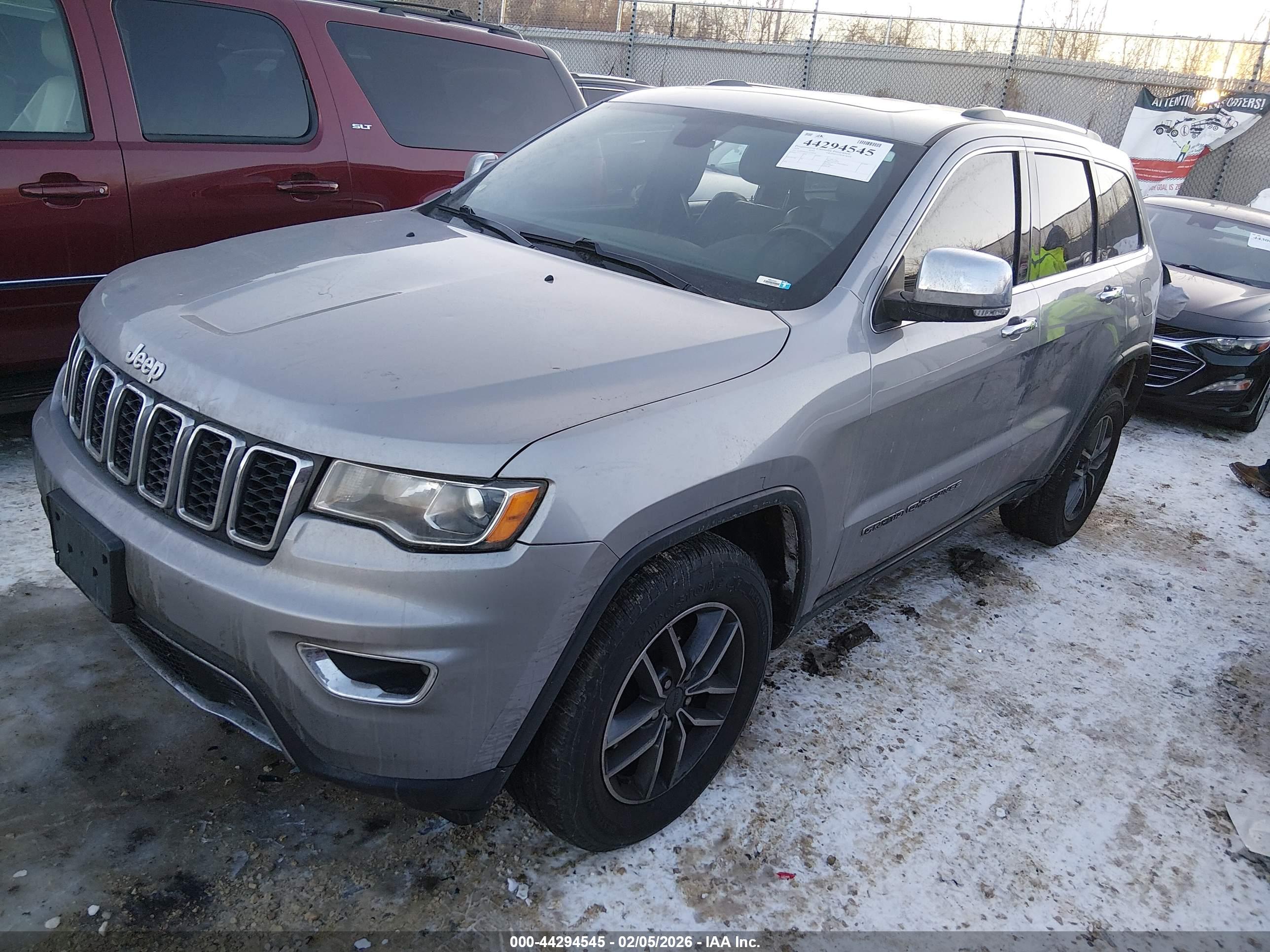 JEEP GRAND image 2