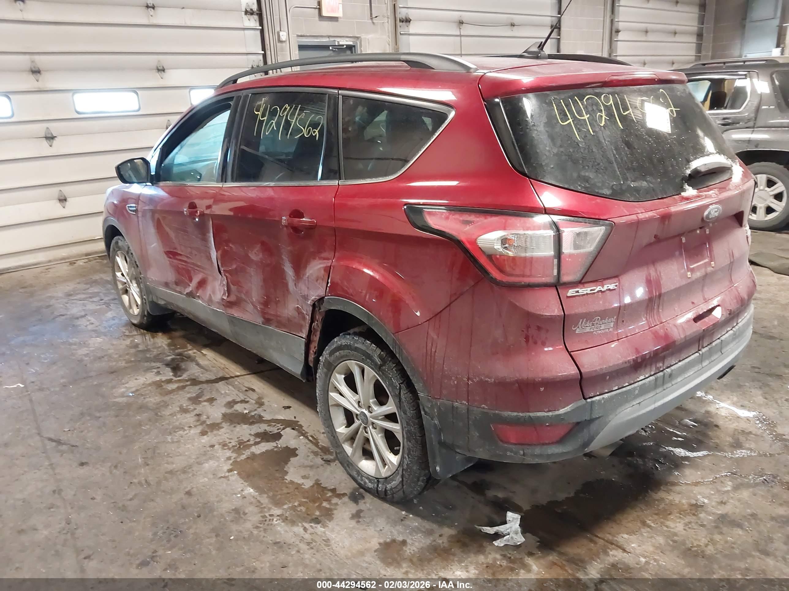 FORD ESCAPE image 3