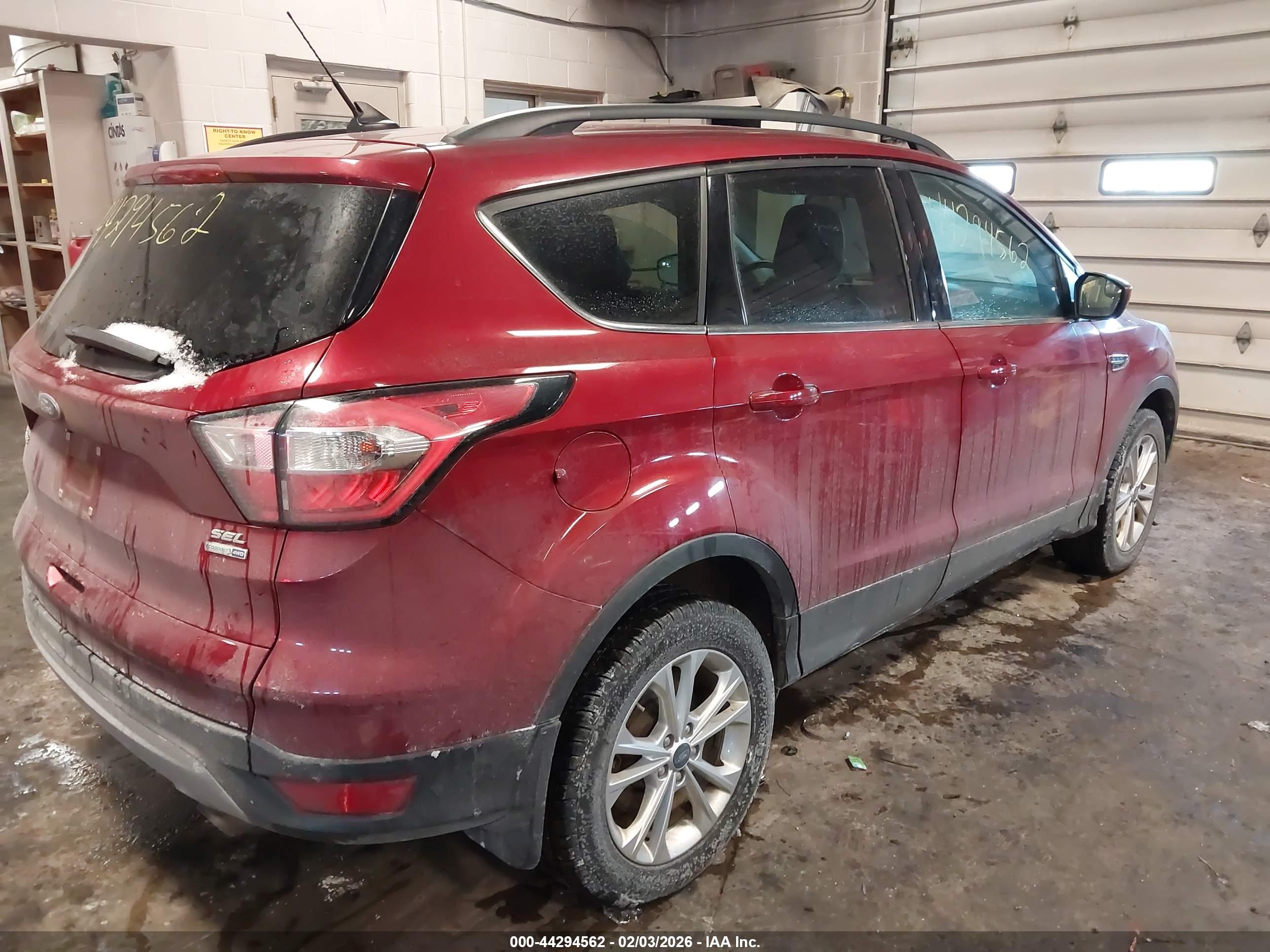 FORD ESCAPE image 4