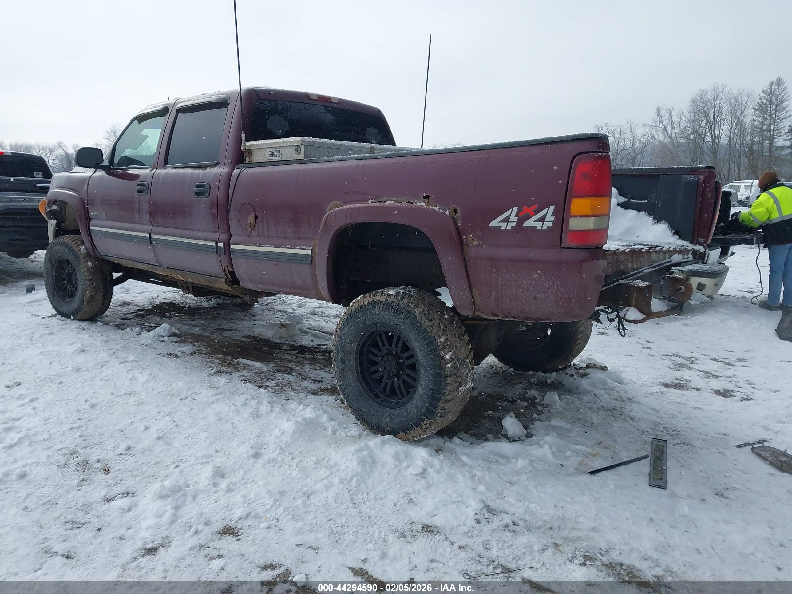 CHEVROLET SILVERADO image 3