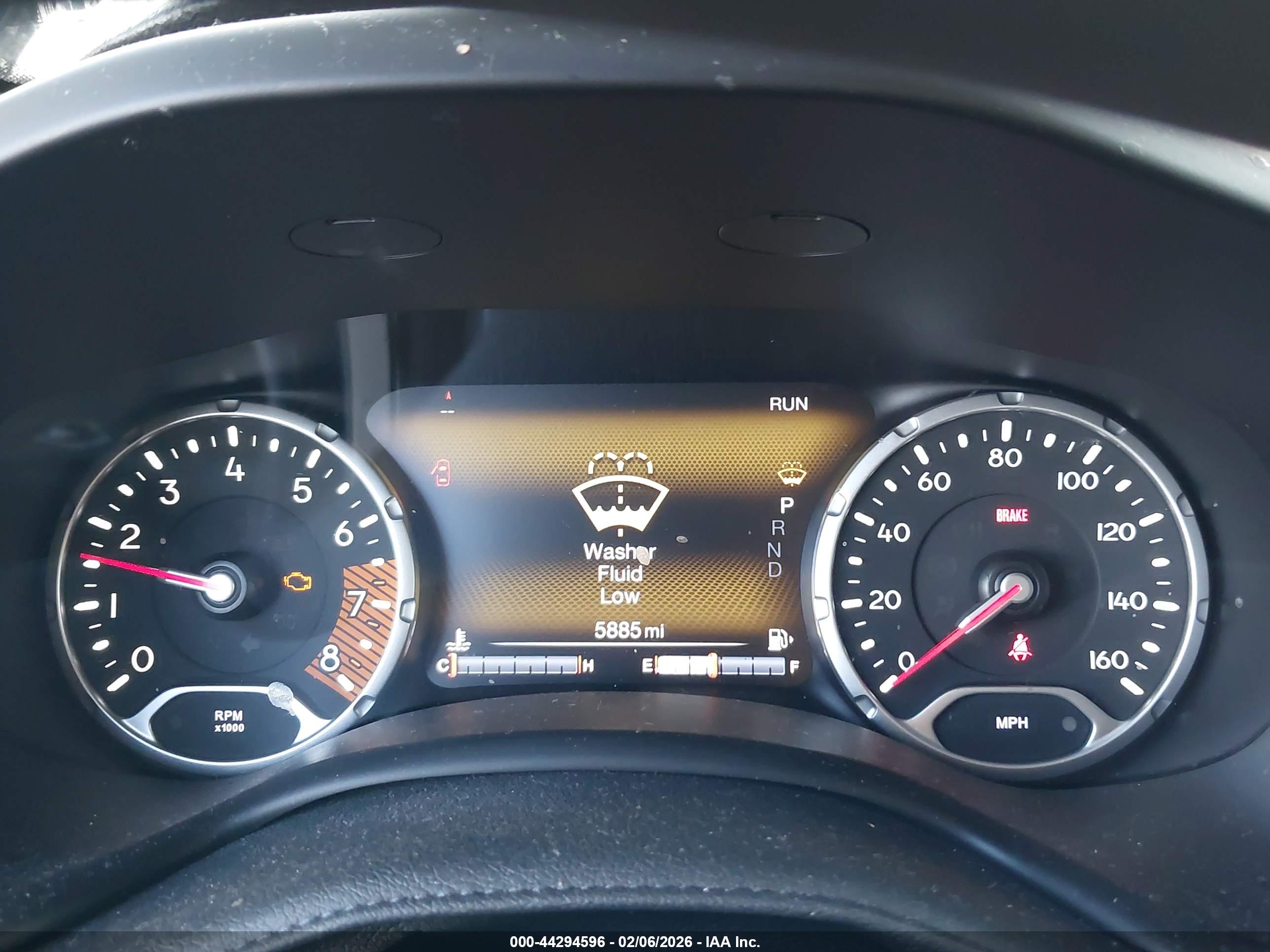 JEEP RENEGADE image 7