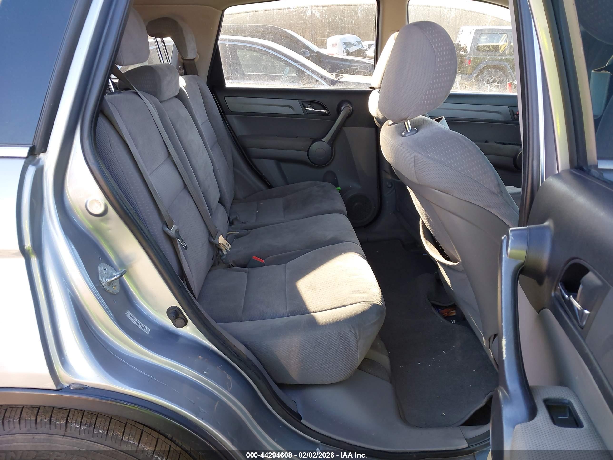 HONDA CR-V image 8