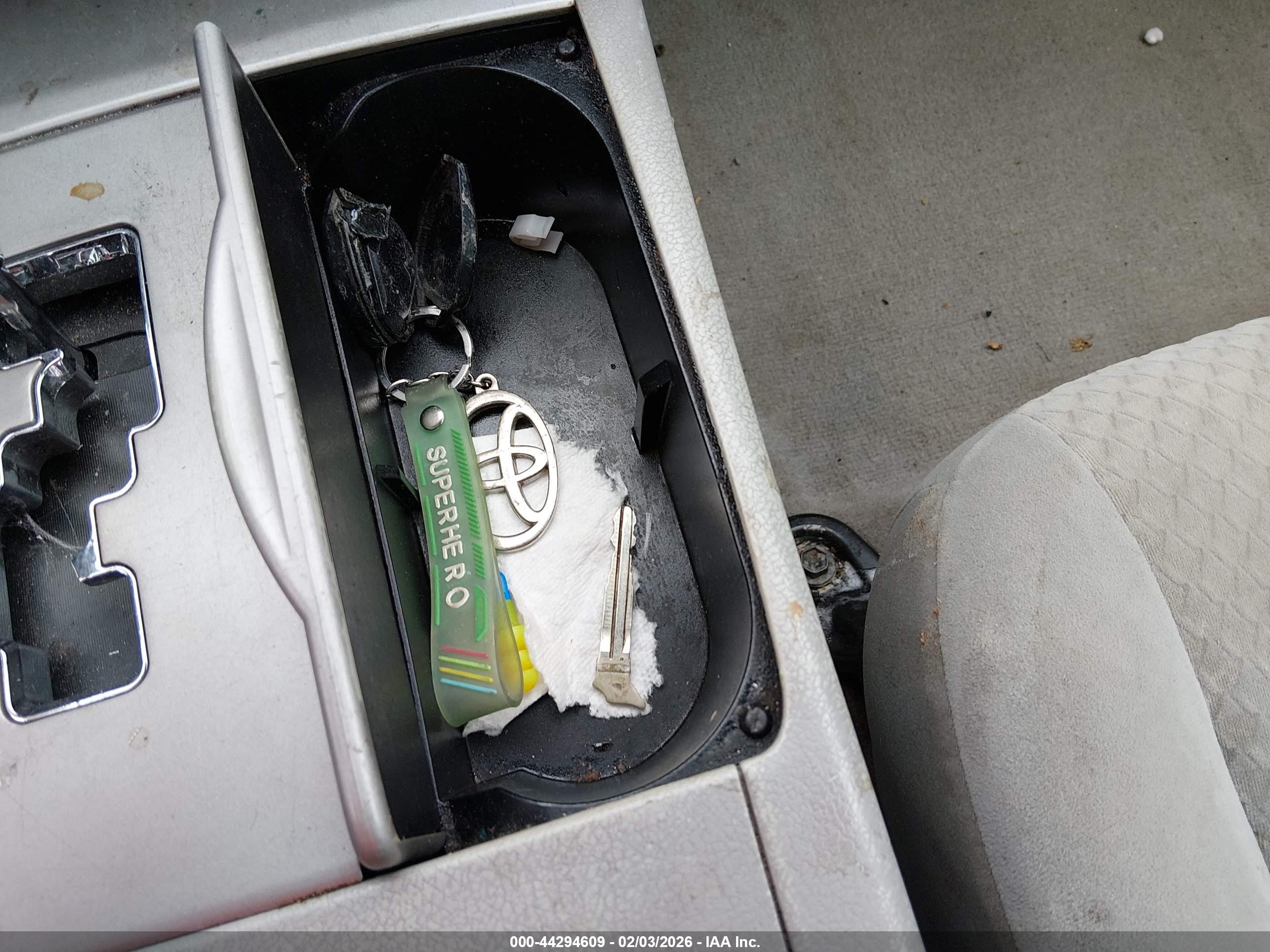 TOYOTA CAMRY image 11
