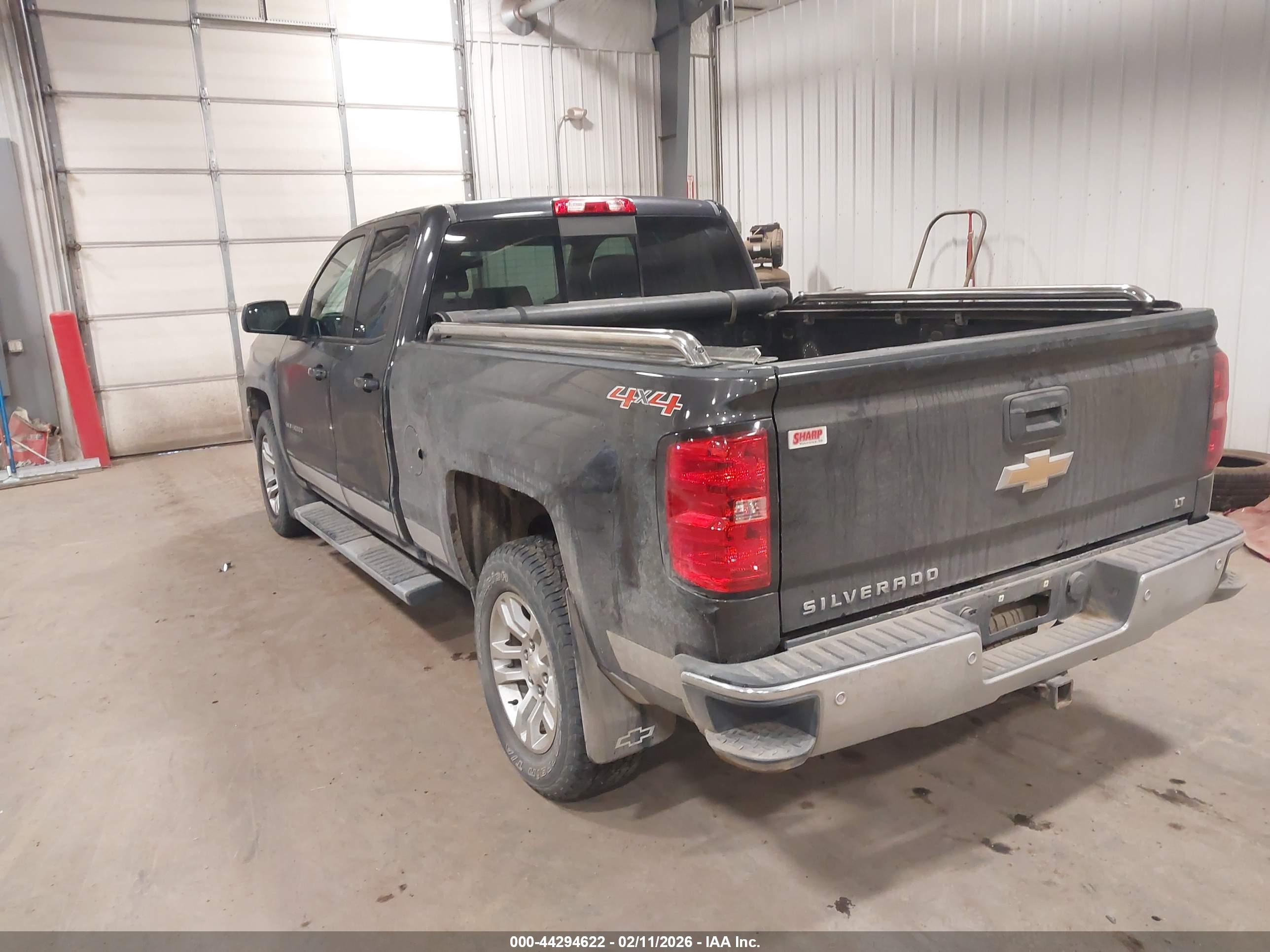 CHEVROLET SILVERADO image 3