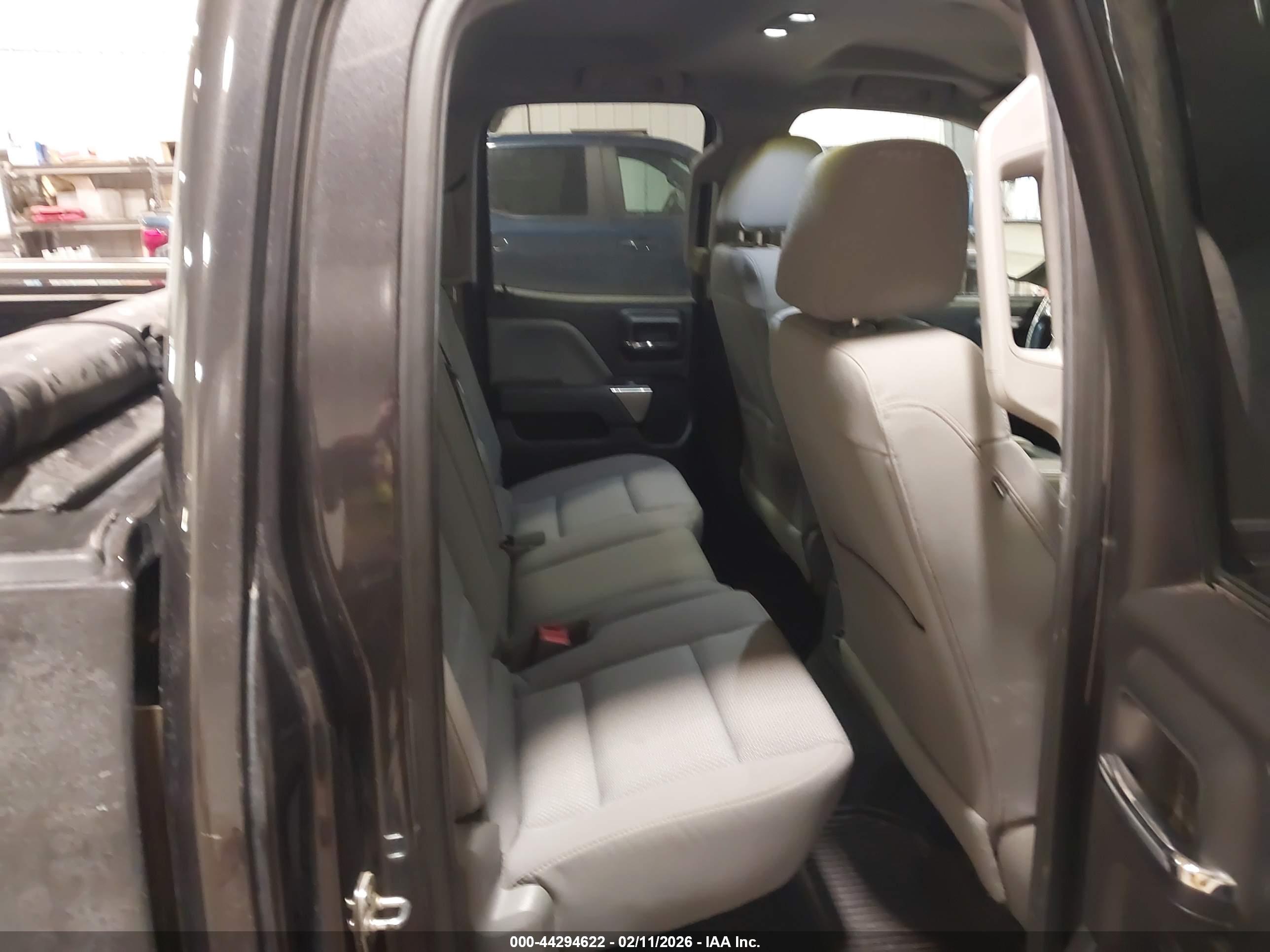 CHEVROLET SILVERADO image 8