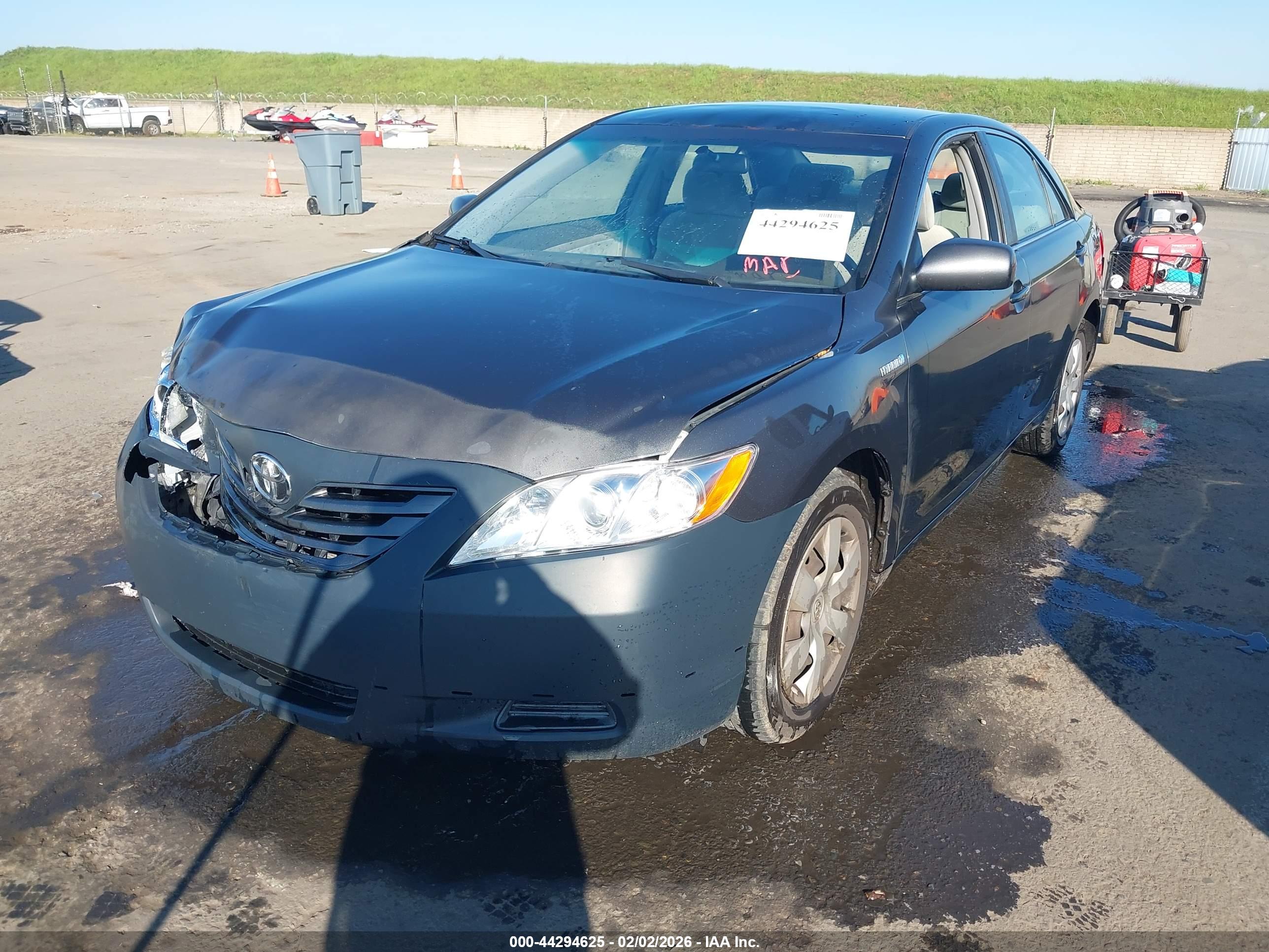 TOYOTA CAMRY image 2