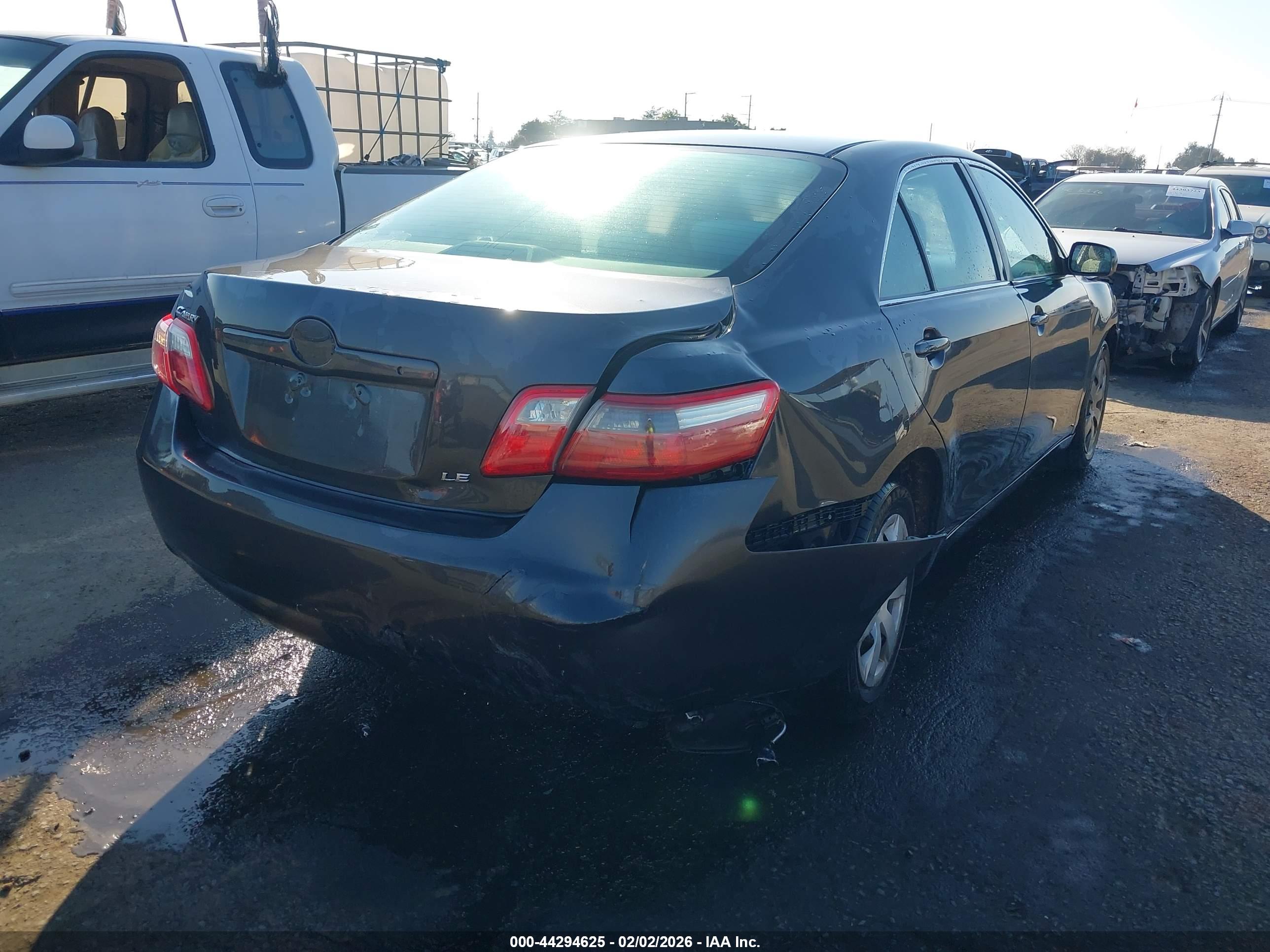 TOYOTA CAMRY image 4