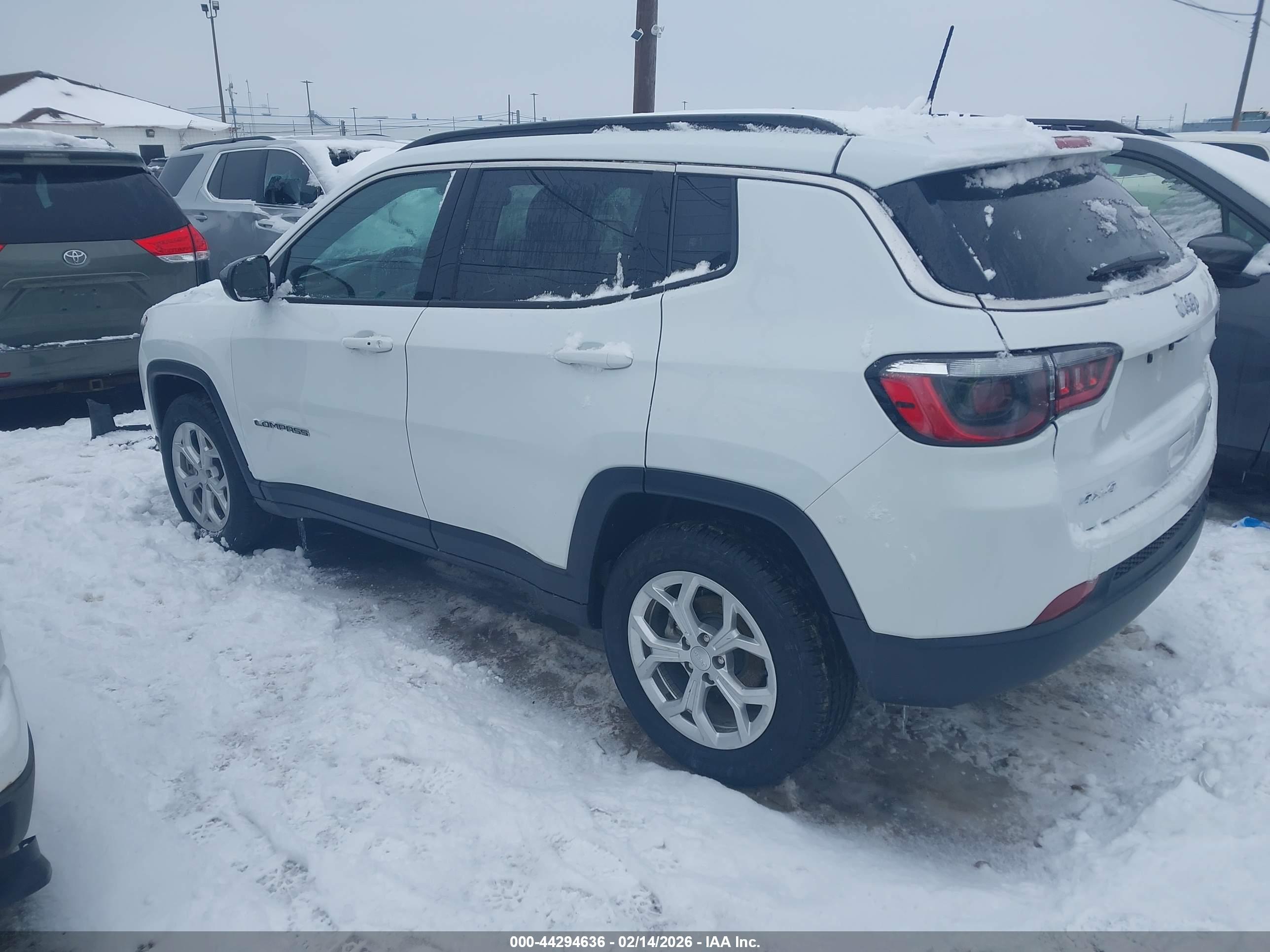 JEEP COMPASS image 3