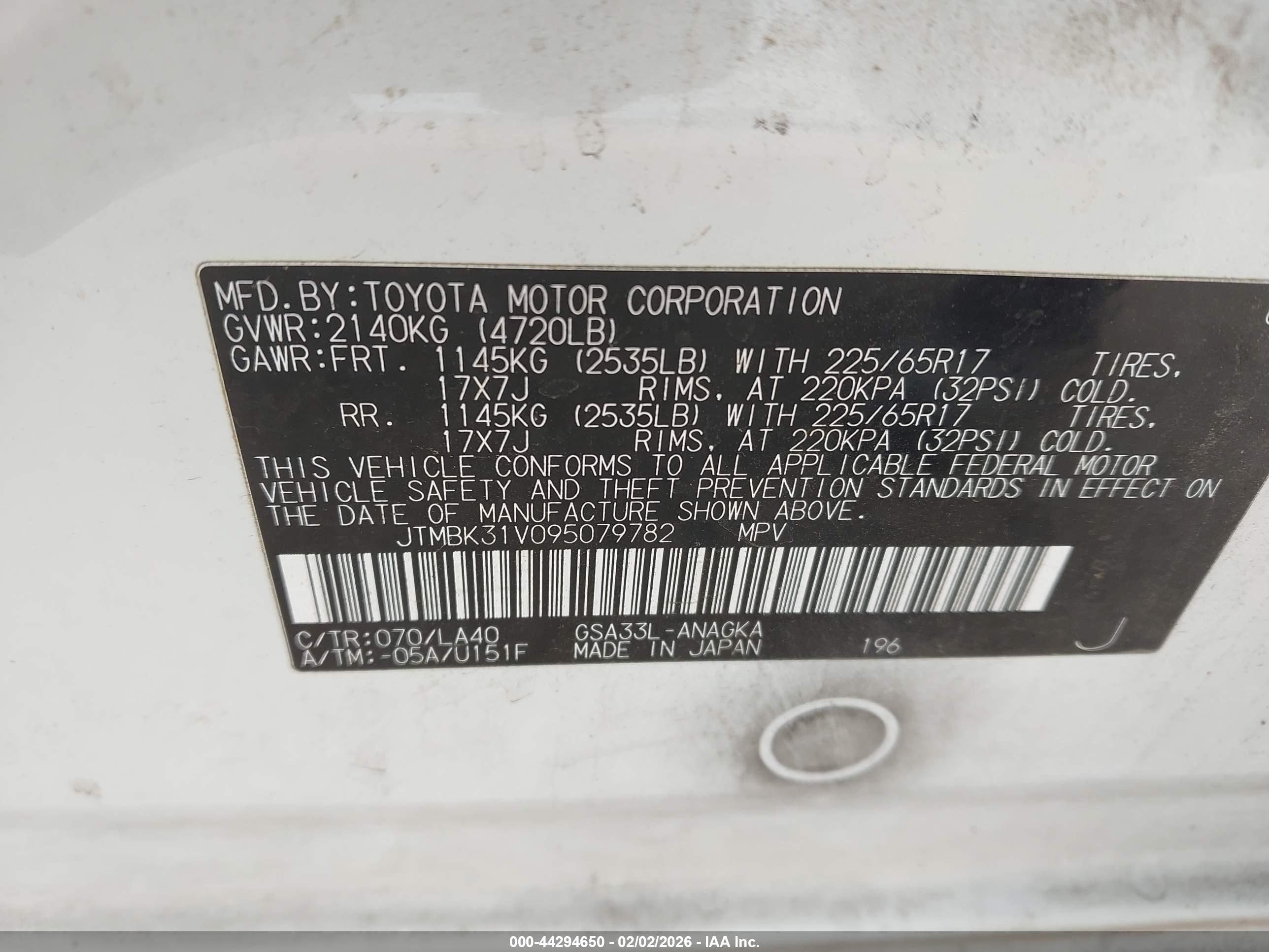 TOYOTA RAV4 image 9