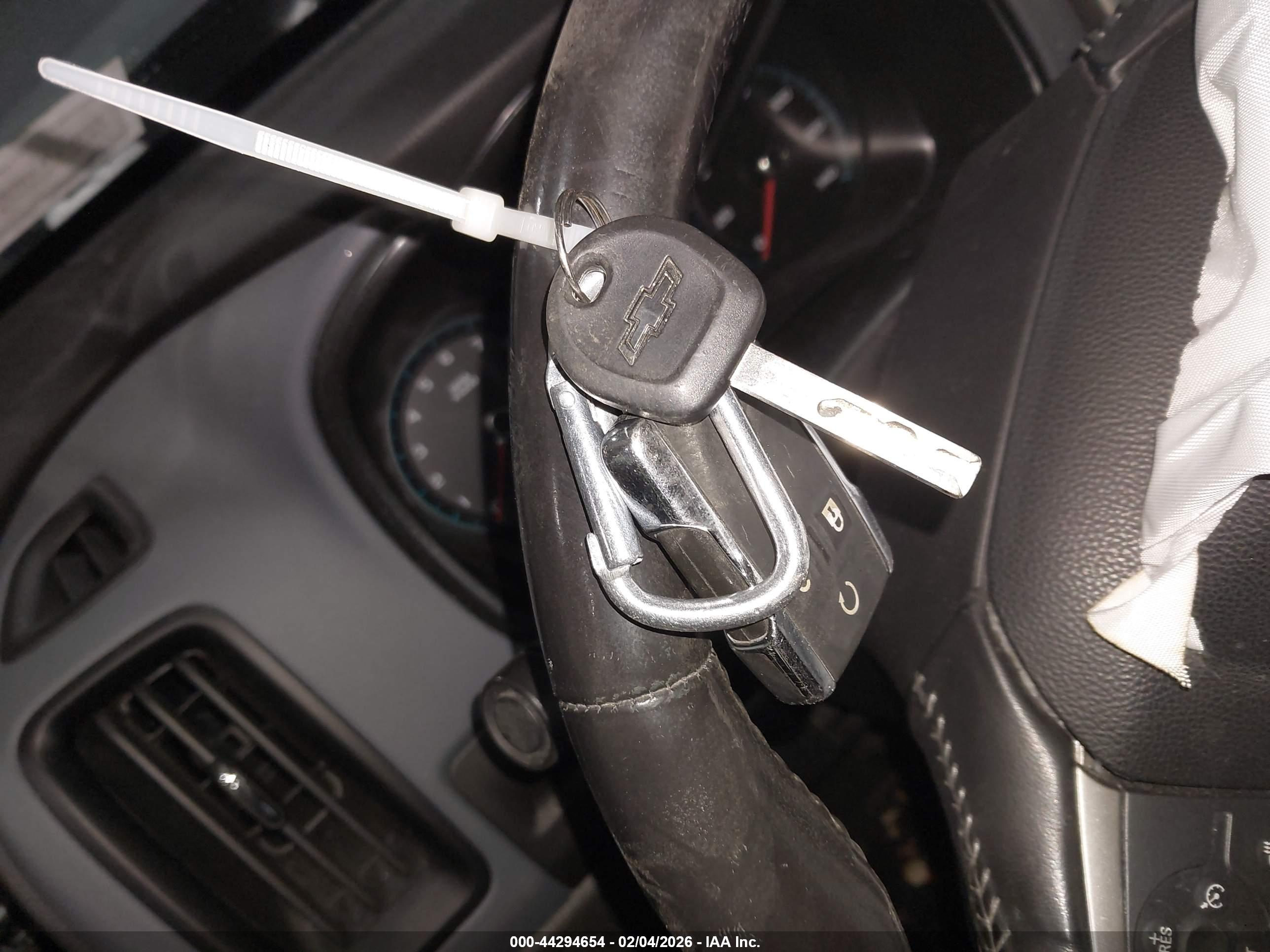 CHEVROLET COLORADO image 11