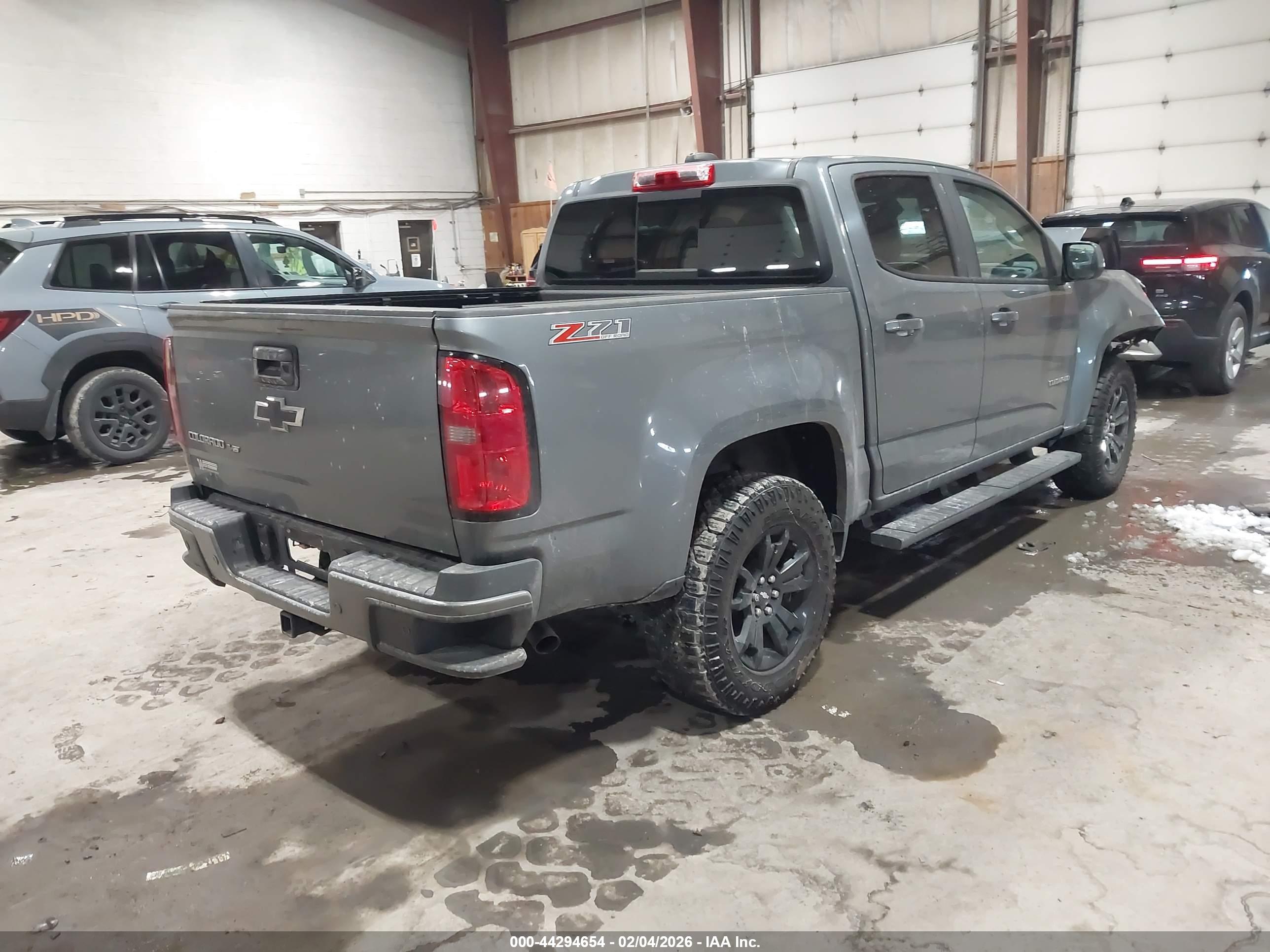 CHEVROLET COLORADO image 4