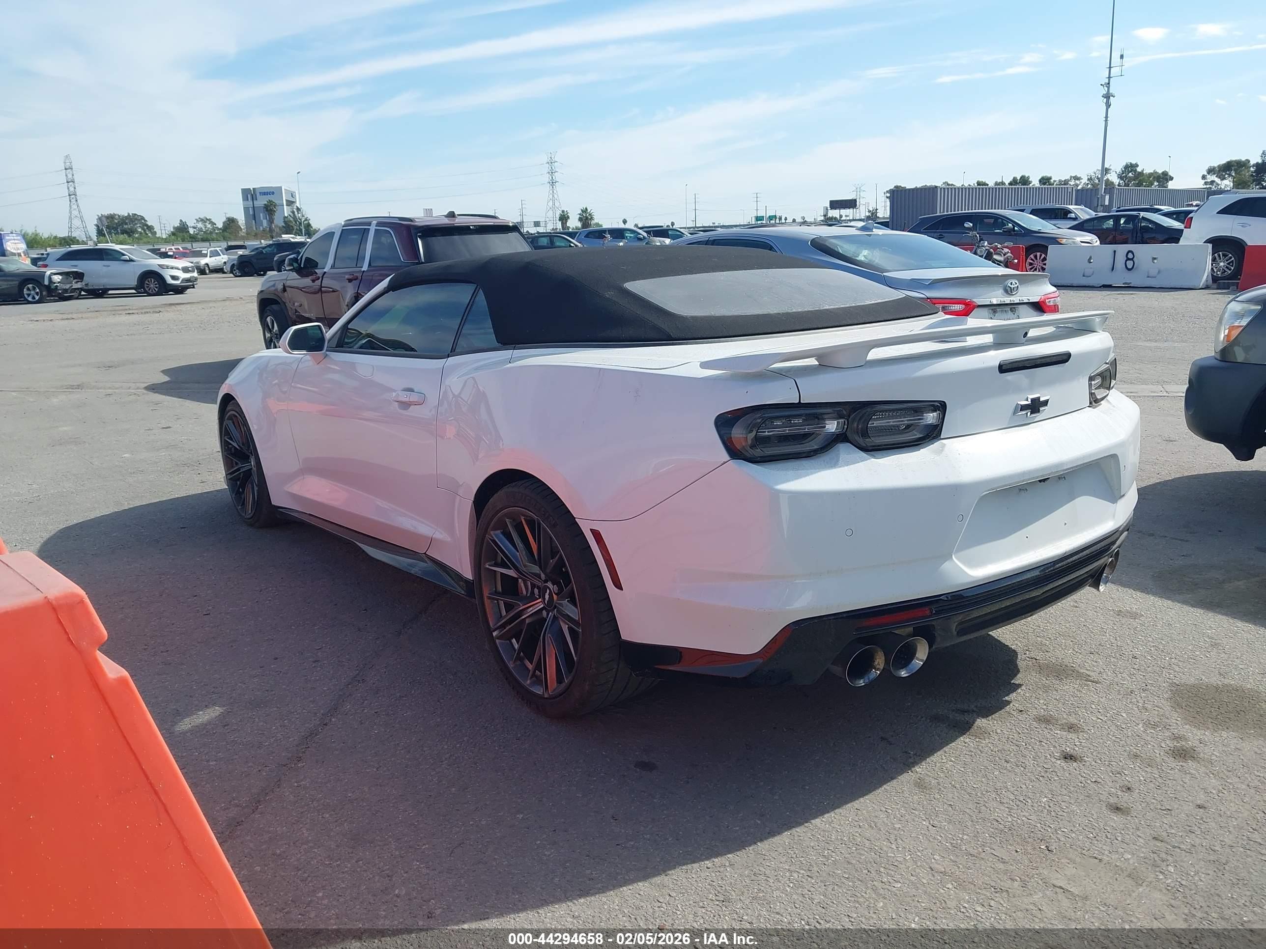 CHEVROLET CAMARO image 3