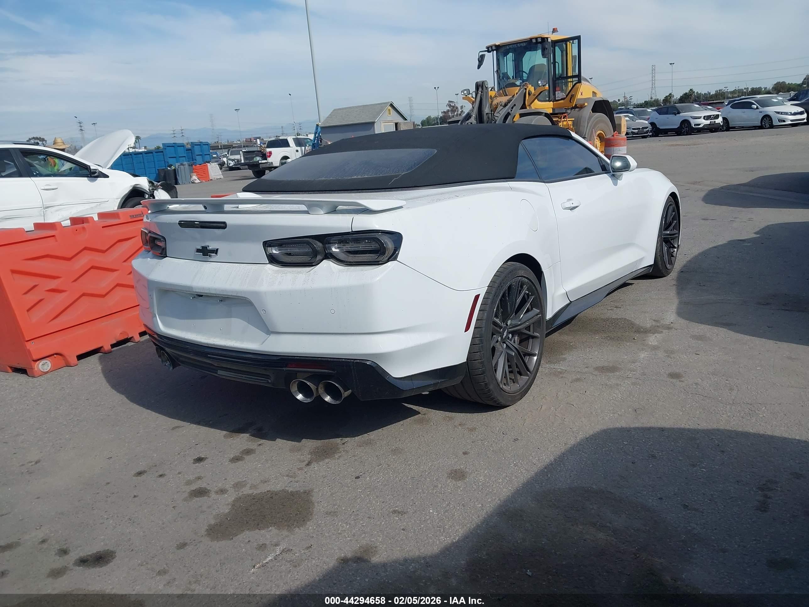 CHEVROLET CAMARO image 4