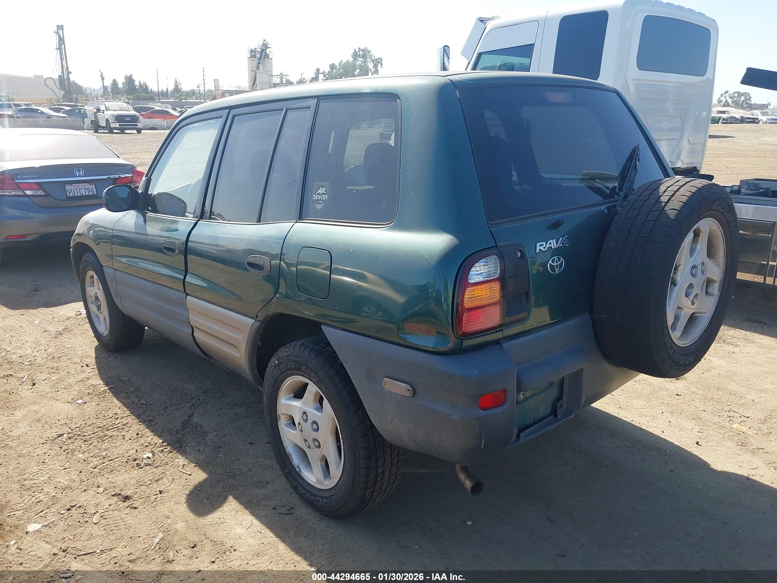 TOYOTA RAV4 image 3