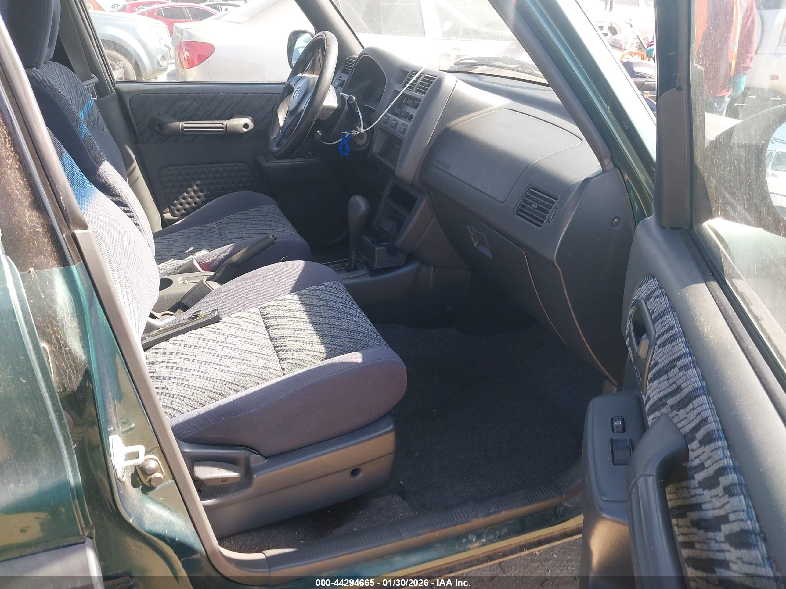 TOYOTA RAV4 image 5