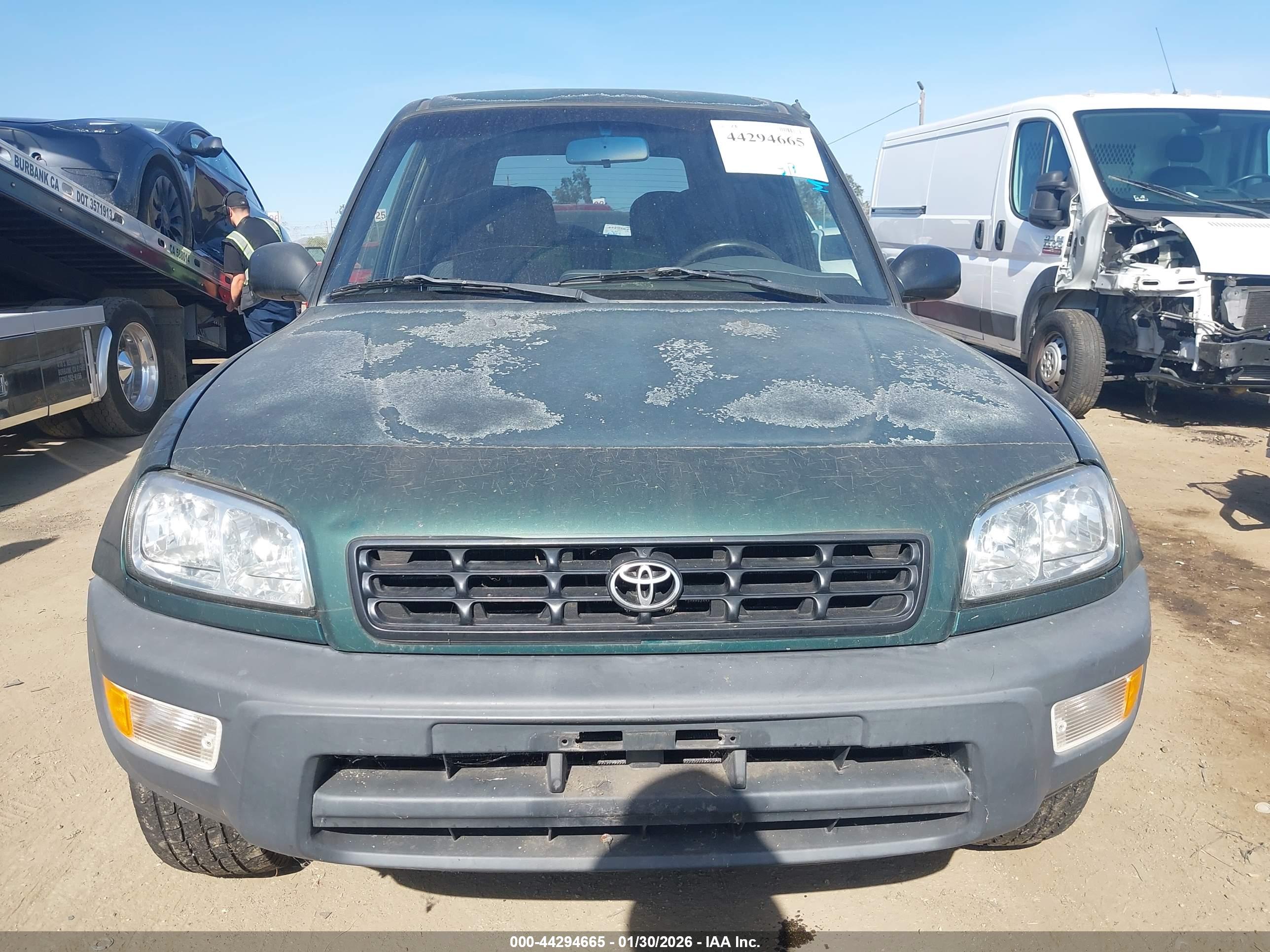 TOYOTA RAV4 image 6