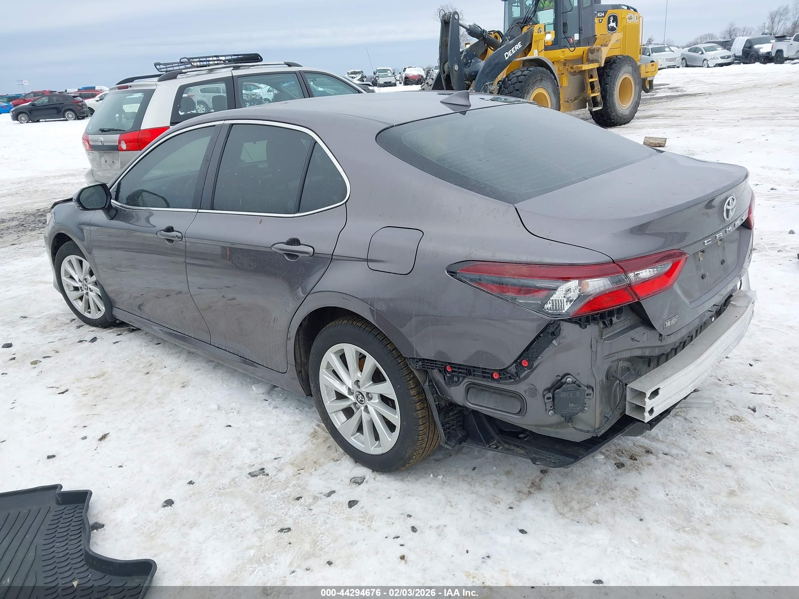 TOYOTA CAMRY image 3