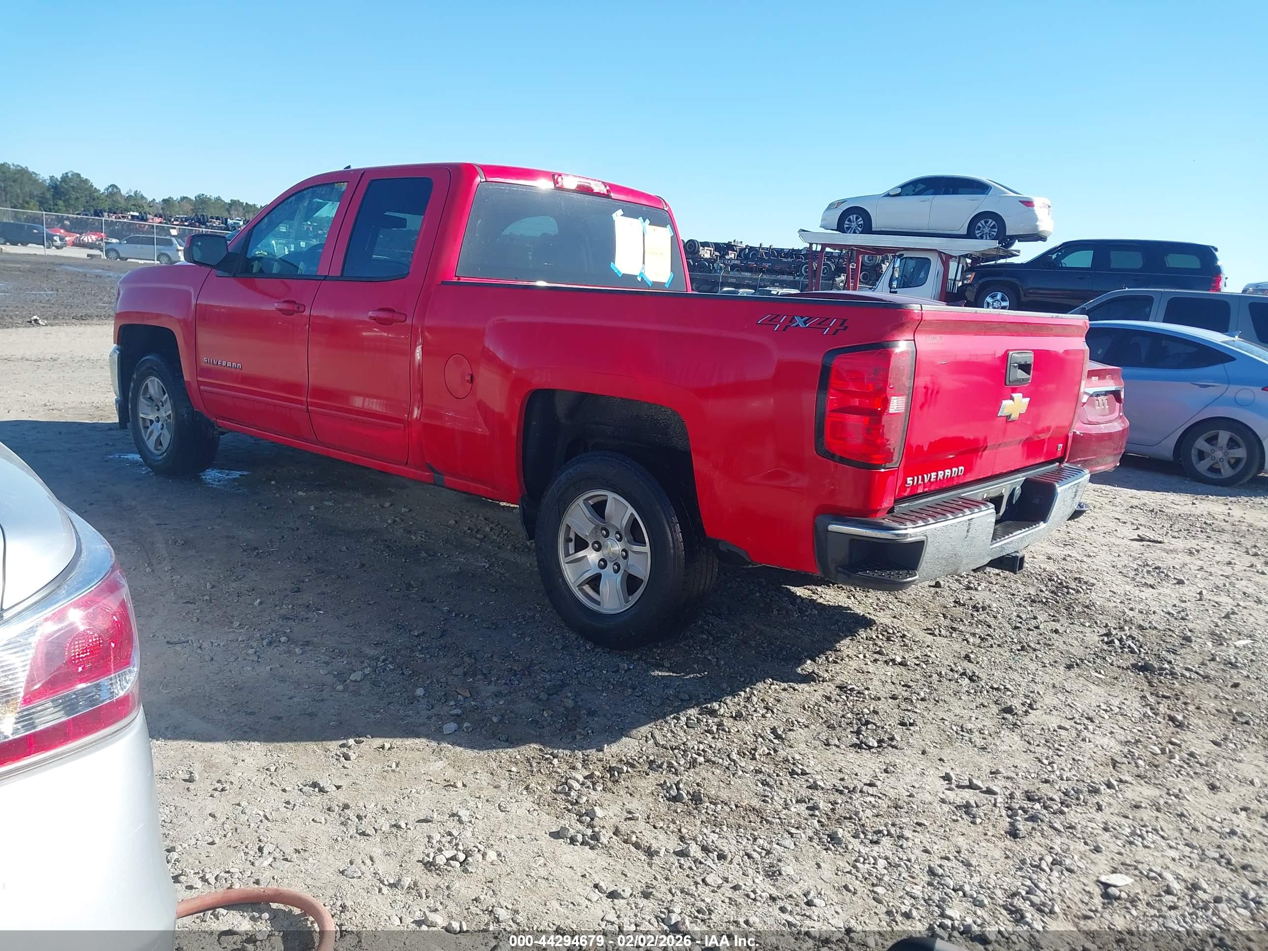 CHEVROLET SILVERADO image 3