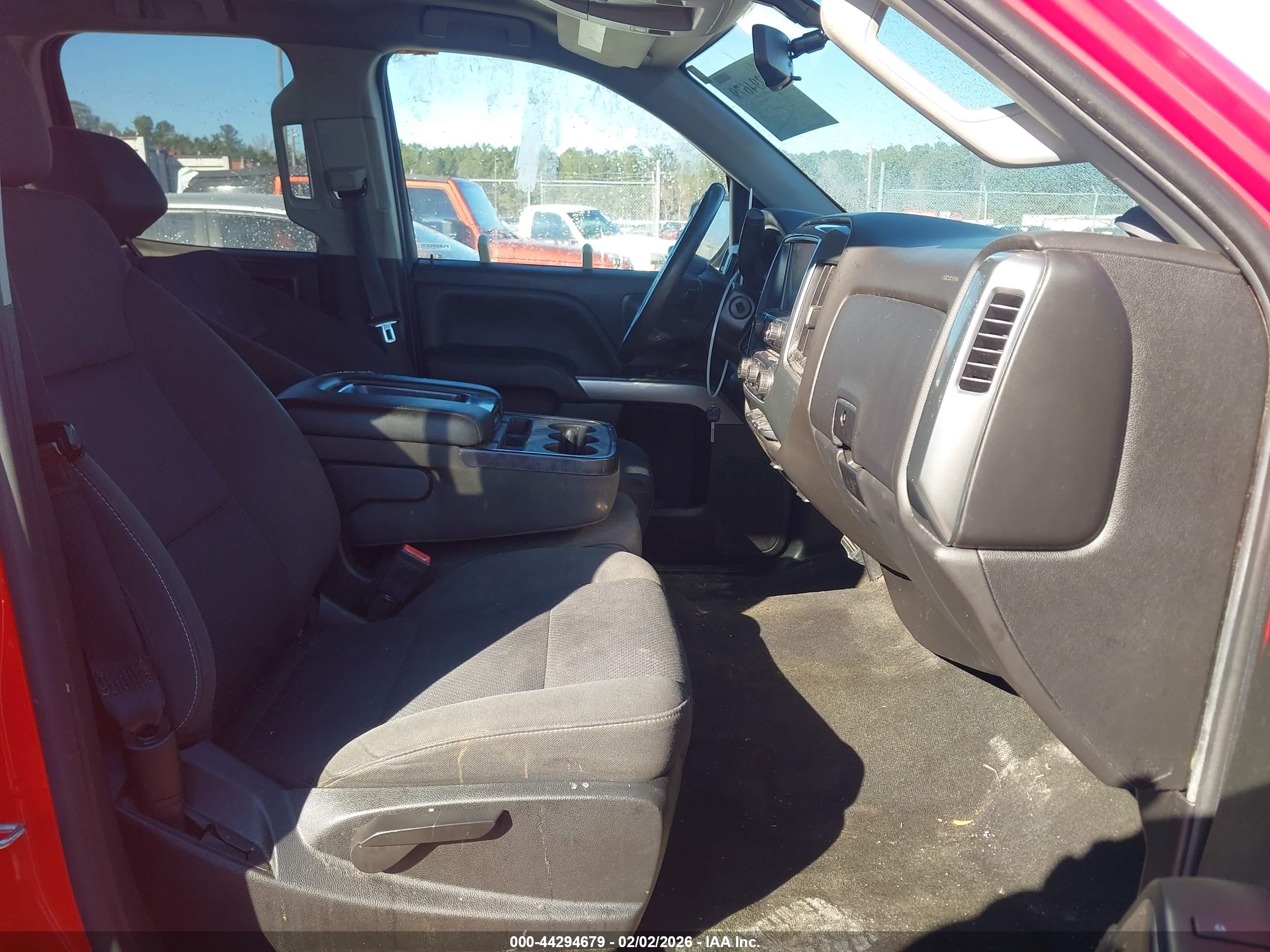 CHEVROLET SILVERADO image 5