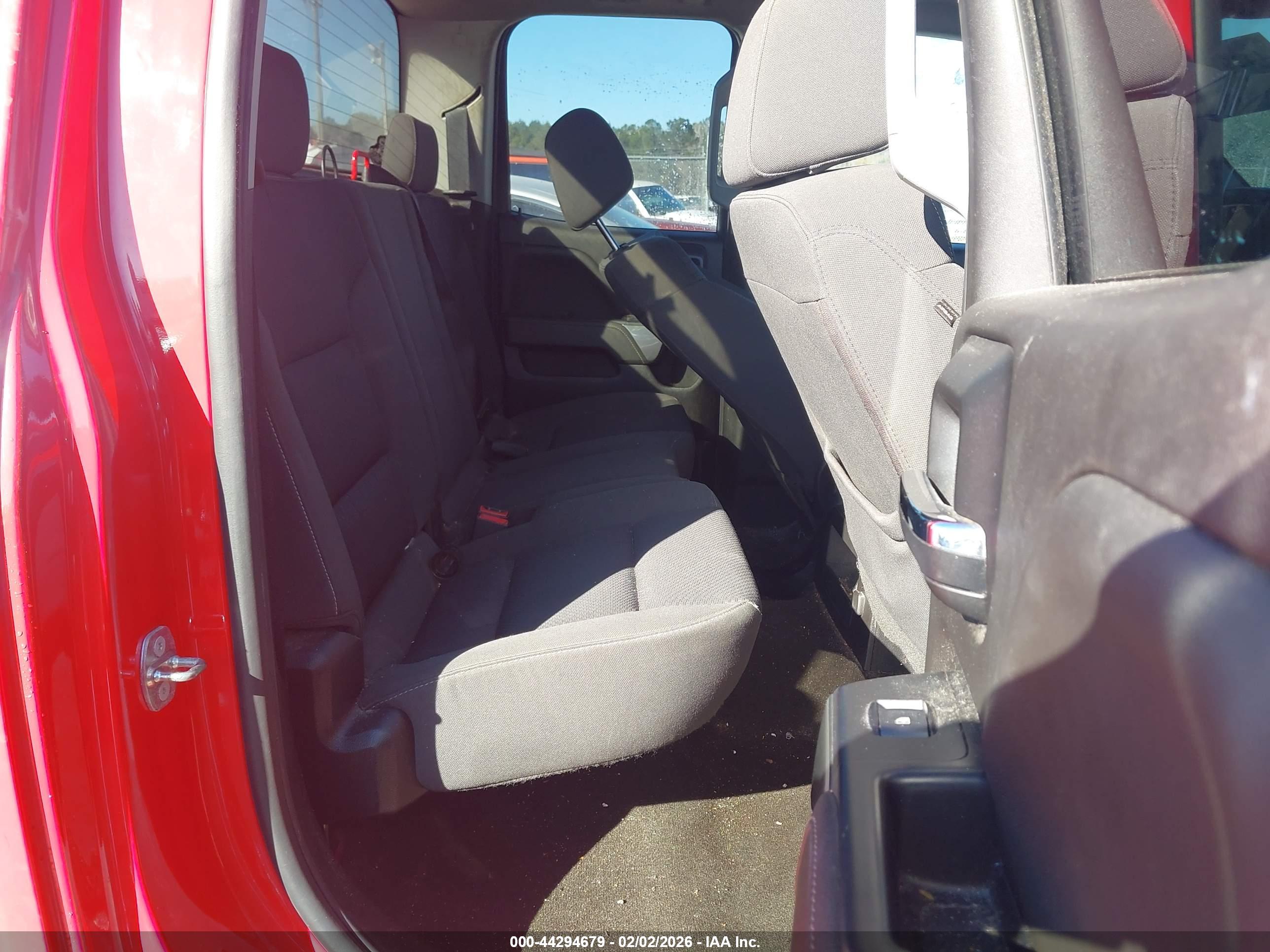 CHEVROLET SILVERADO image 8