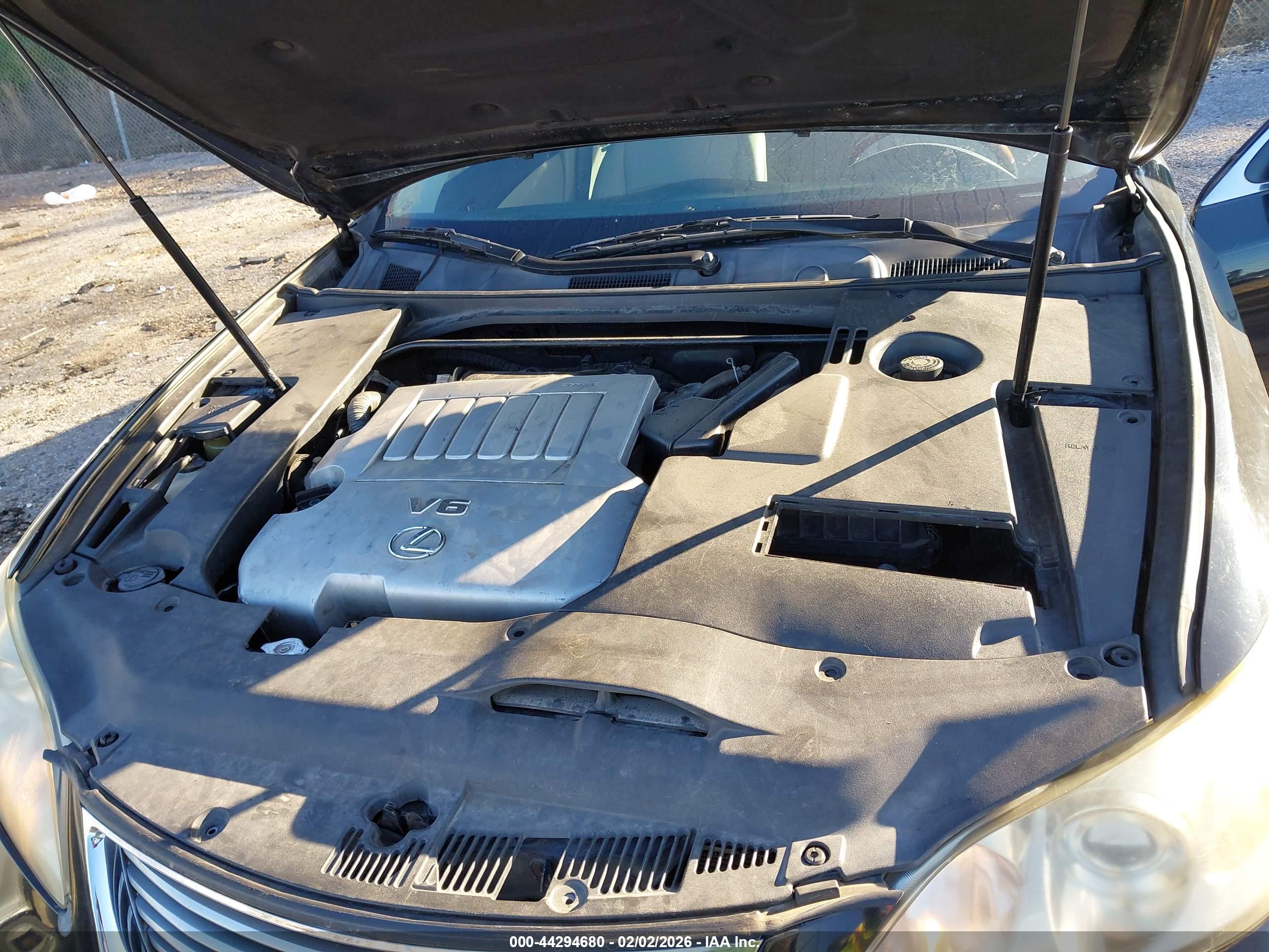 LEXUS ES image 10