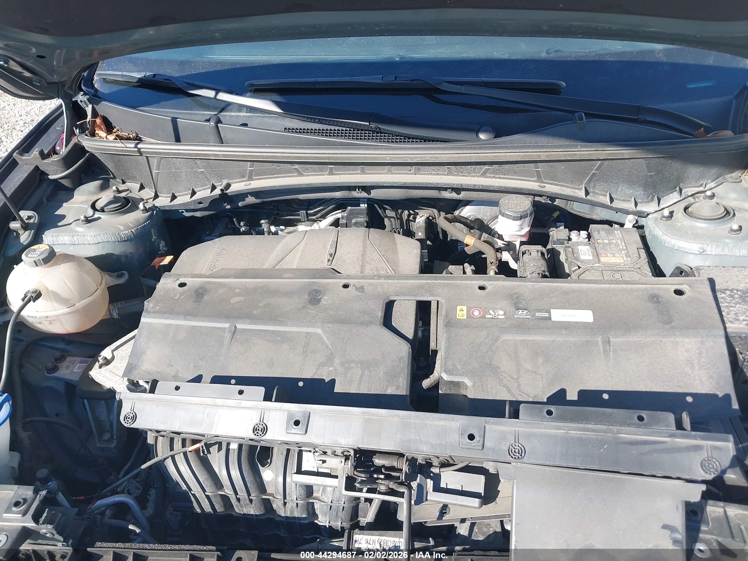 HYUNDAI TUCSON image 10