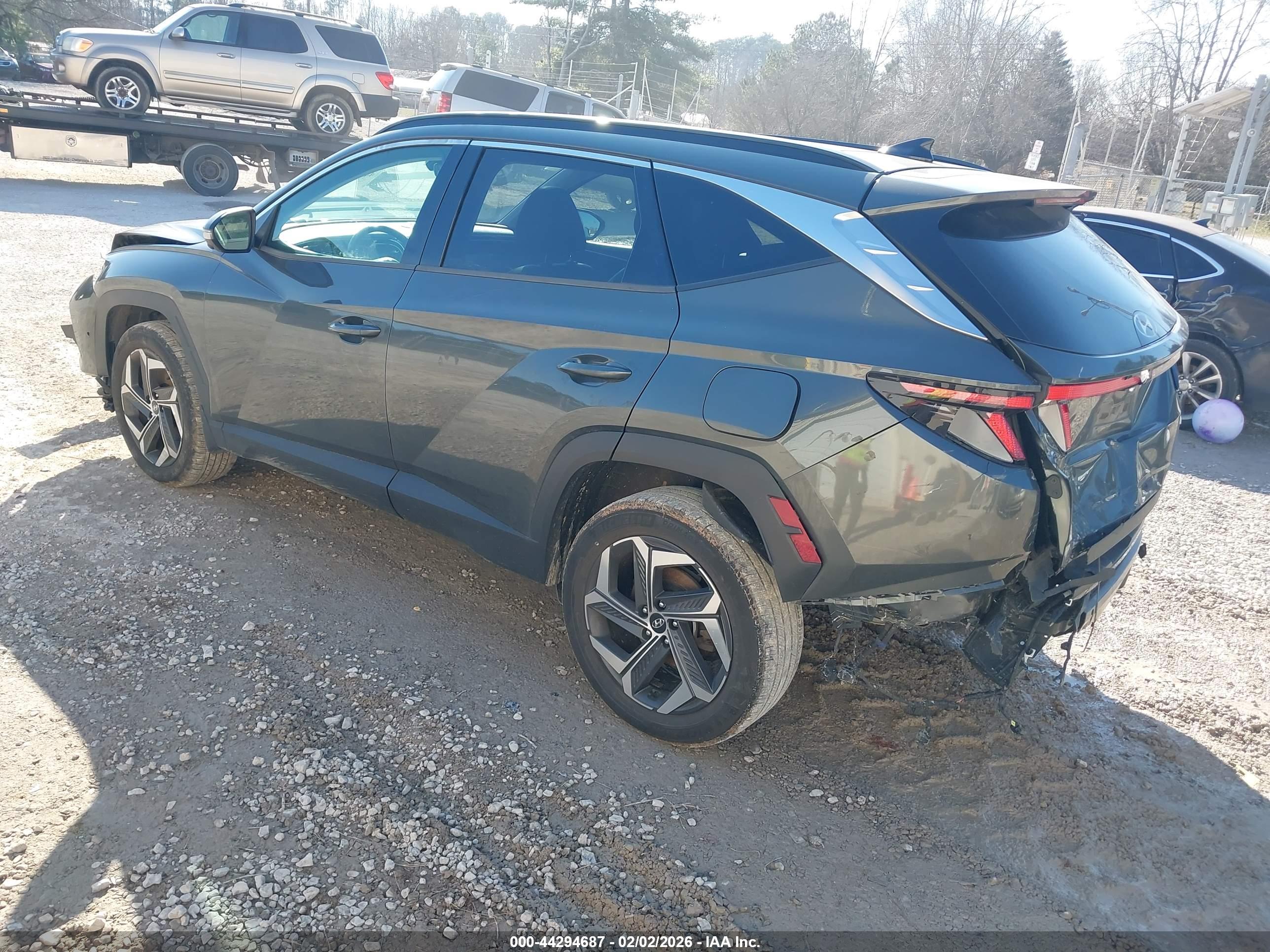 HYUNDAI TUCSON image 3