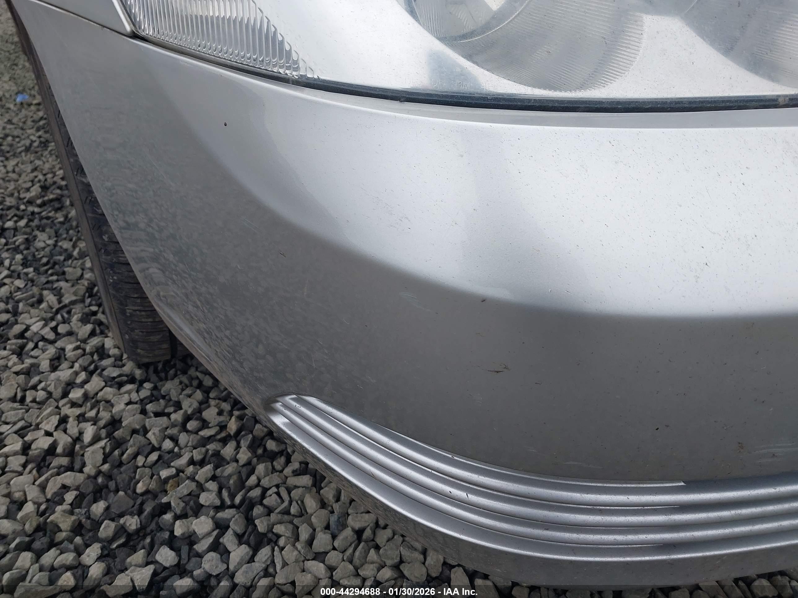 BUICK LUCERNE image 6