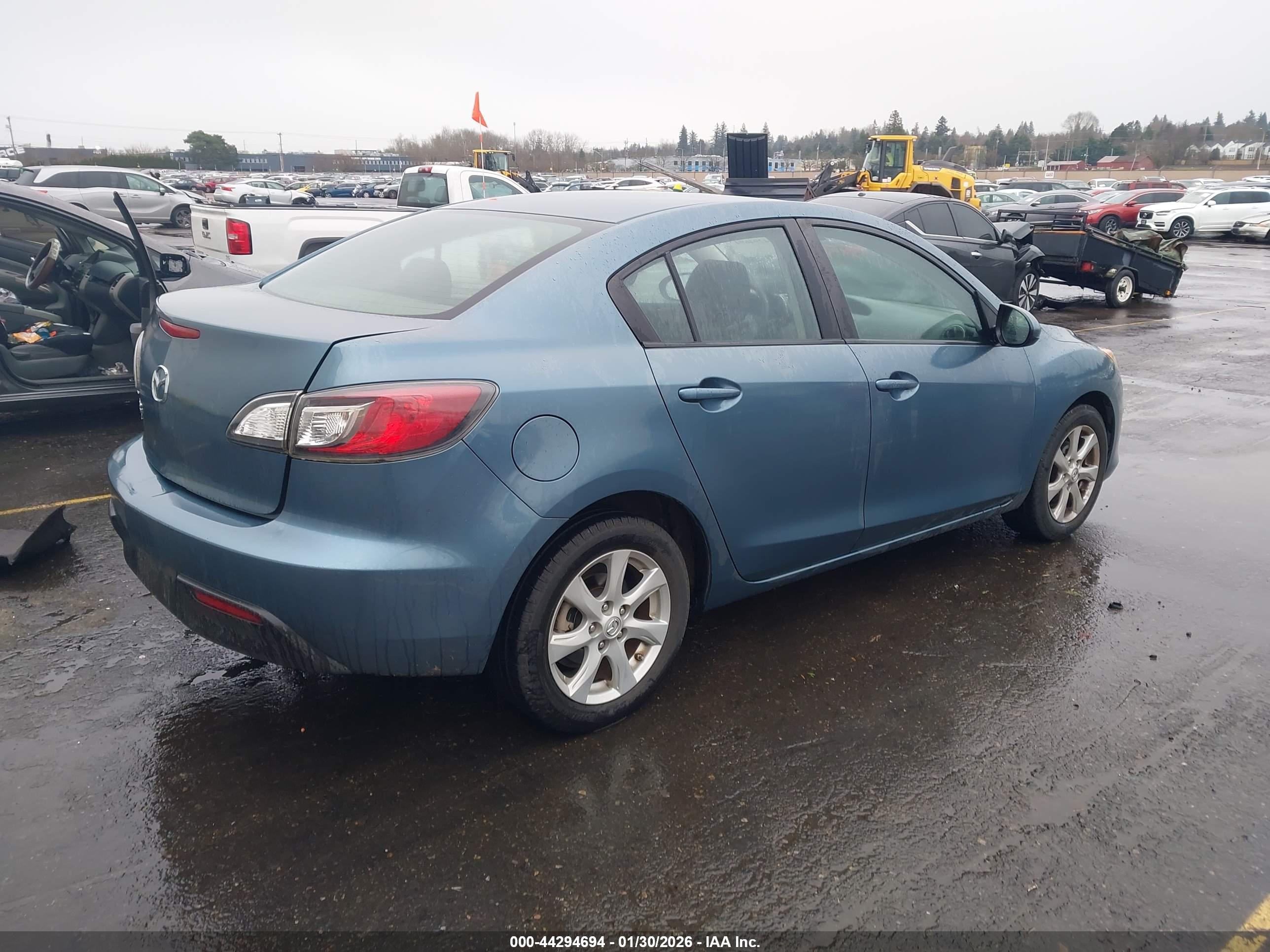 MAZDA MAZDA3 image 4
