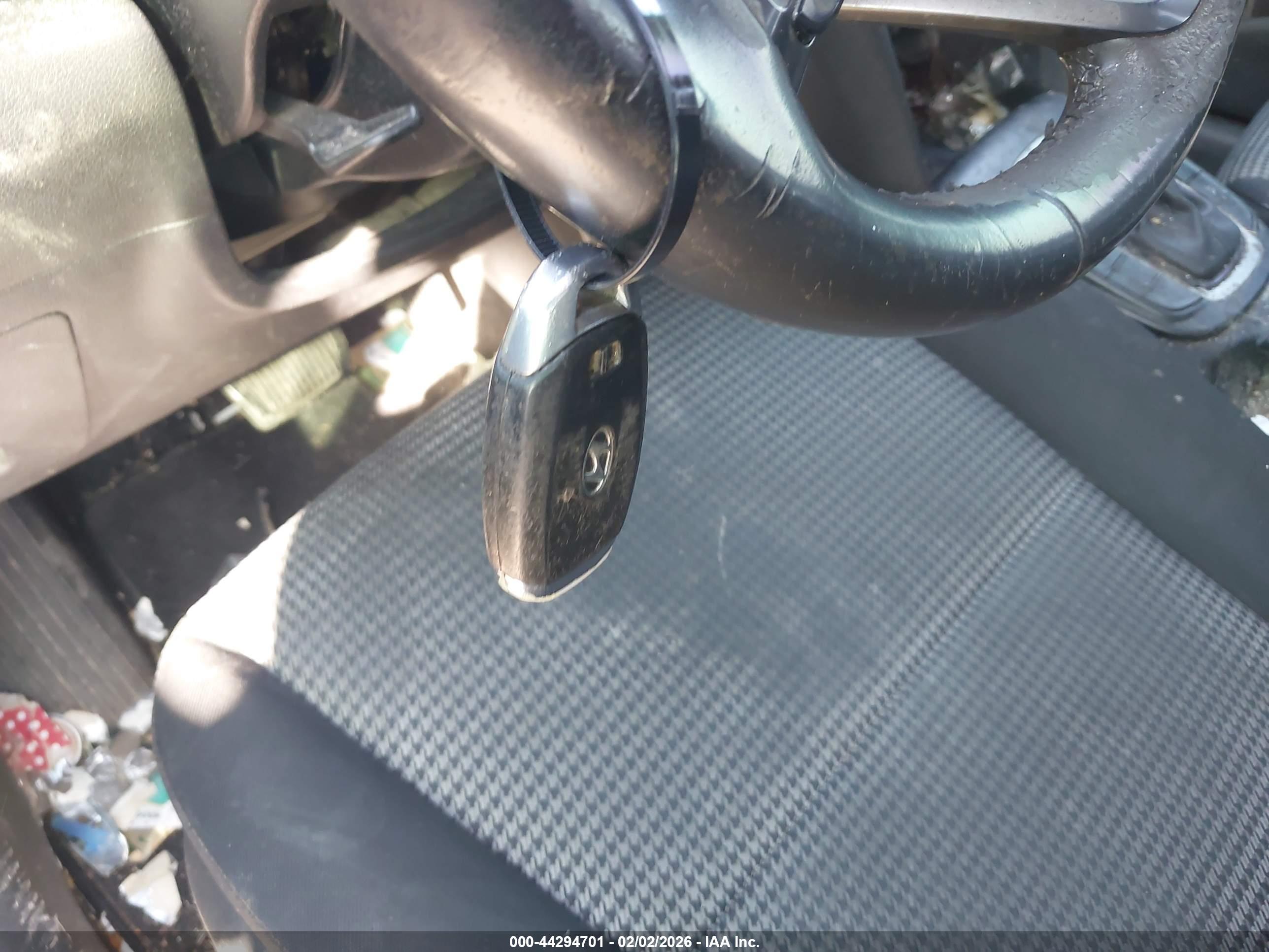 HYUNDAI KONA image 11