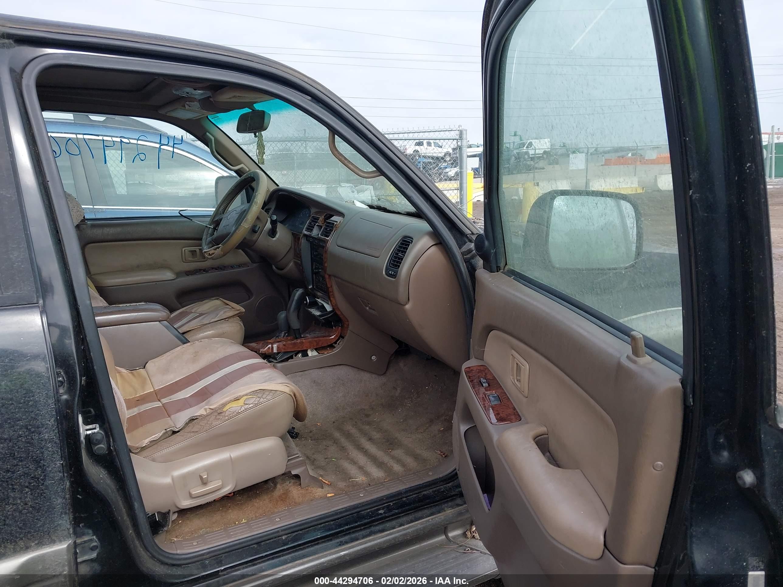 TOYOTA 4RUNNER image 5
