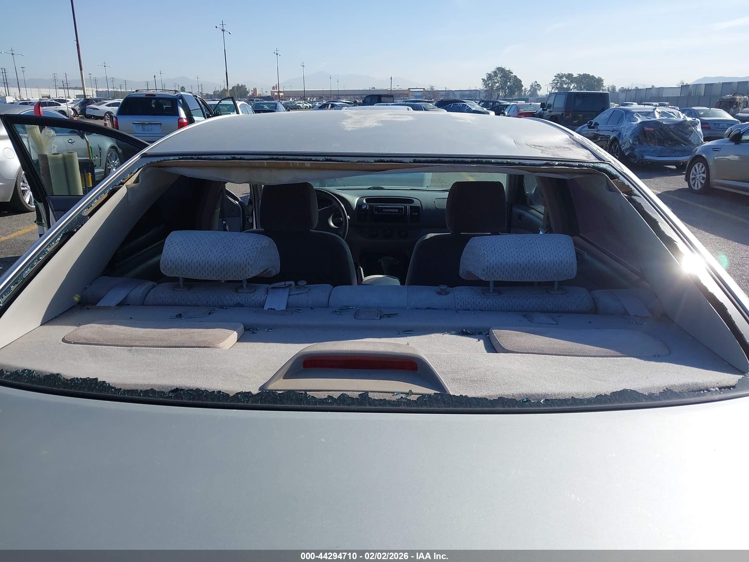 TOYOTA CAMRY image 6