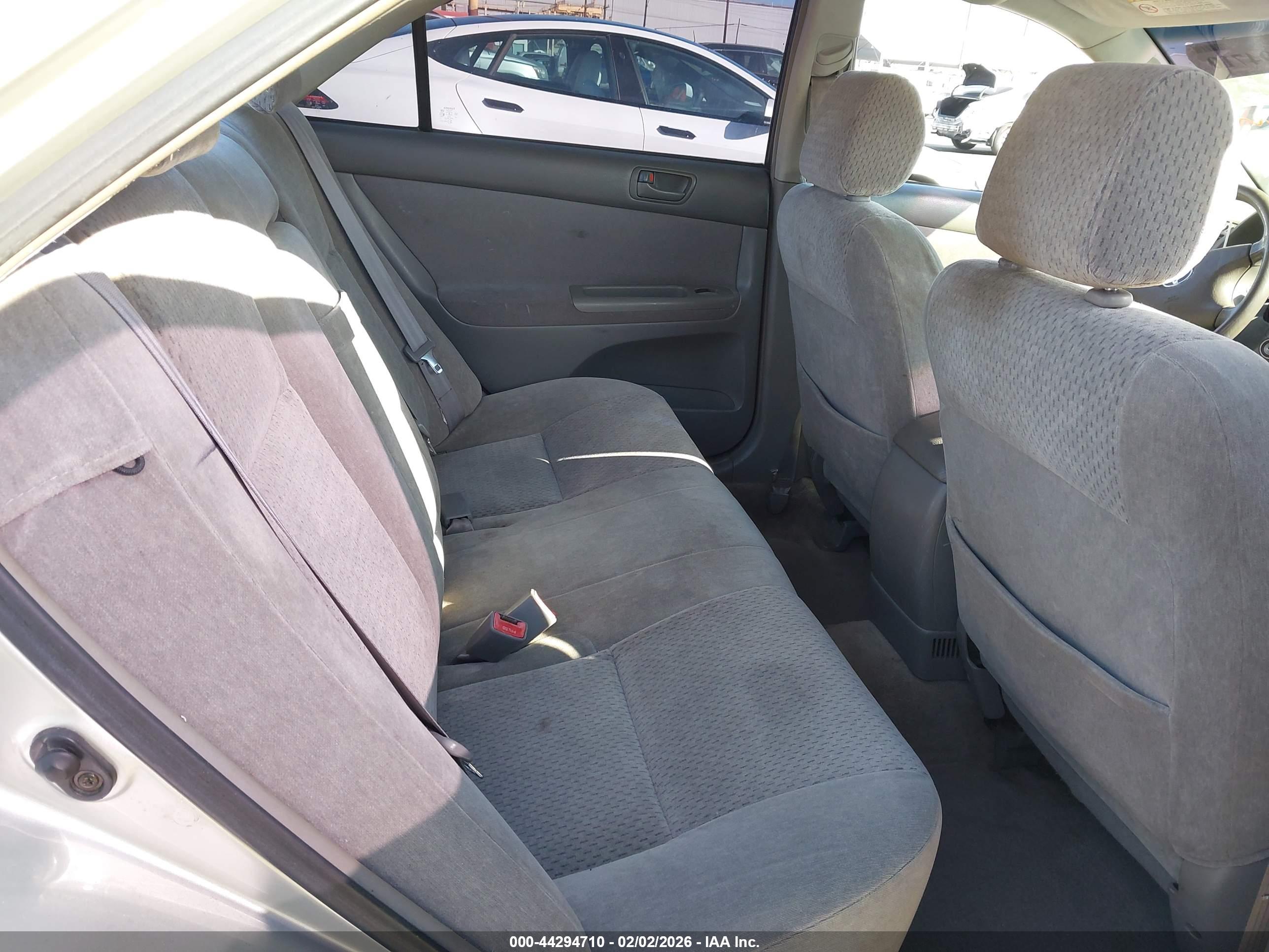TOYOTA CAMRY image 8