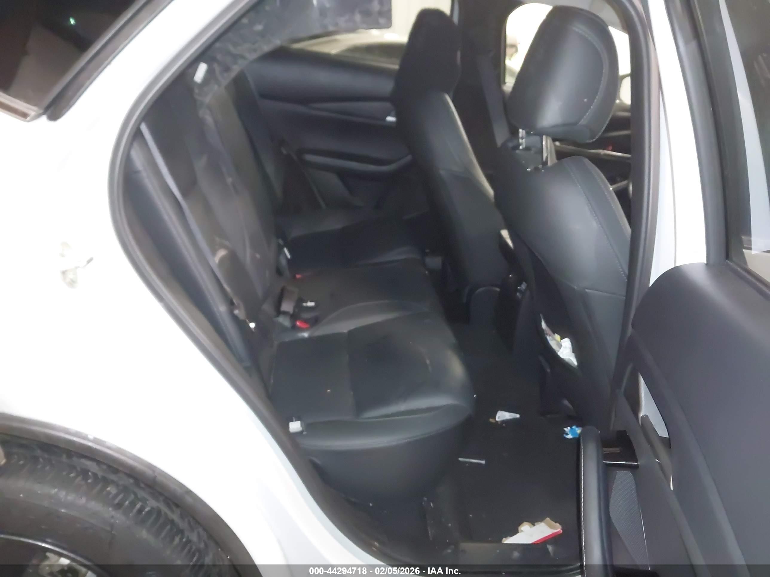 MAZDA CX-30 image 8