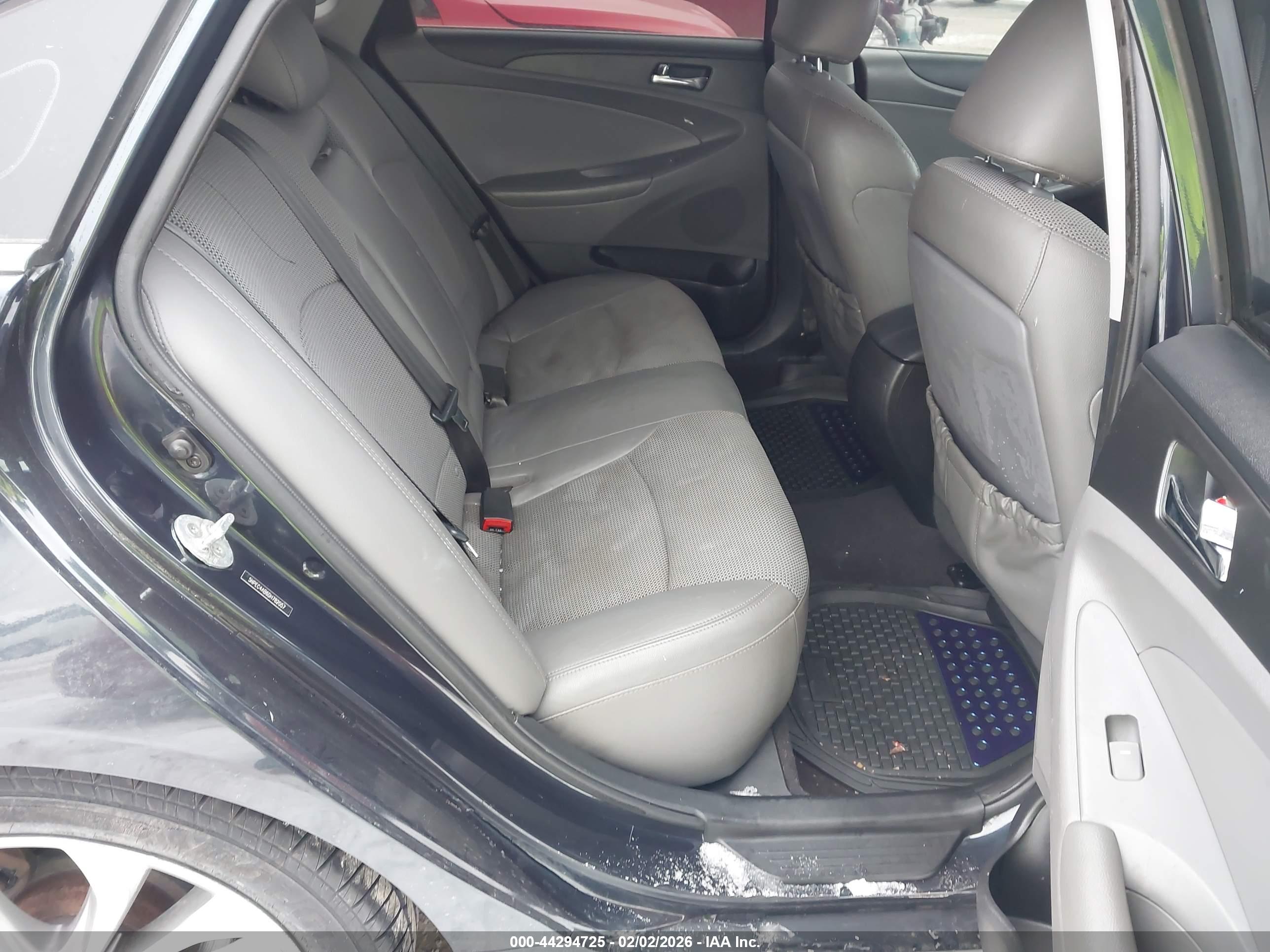 HYUNDAI SONATA image 8