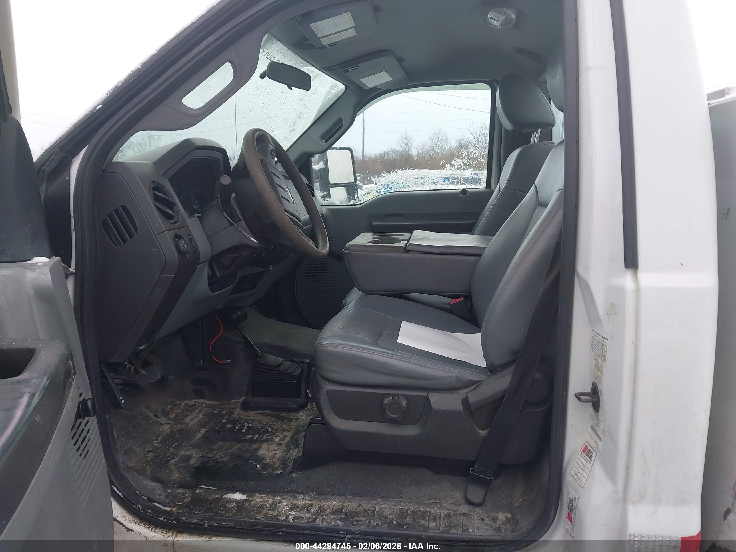 FORD F-350 image 7