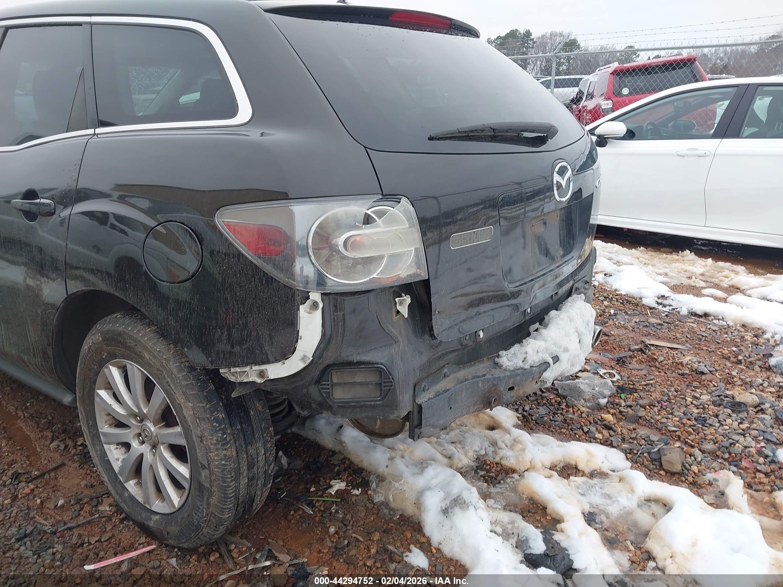 MAZDA CX-7 image 6