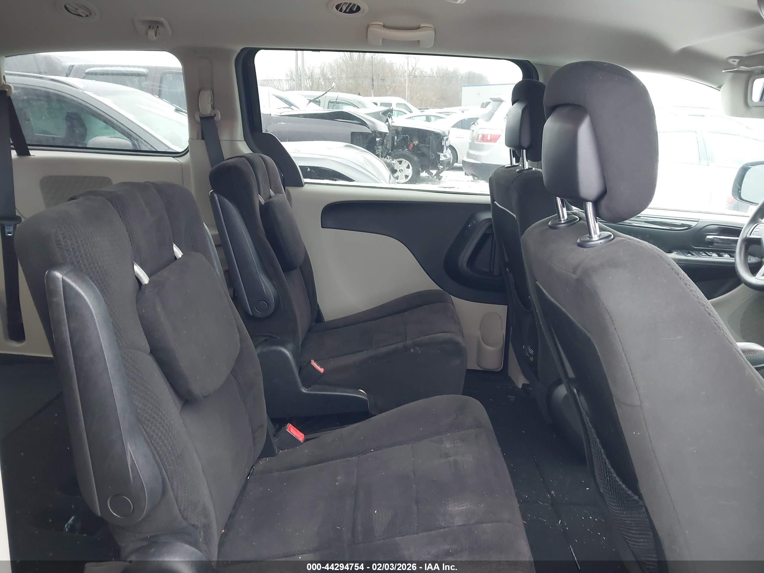 DODGE GRAND image 8
