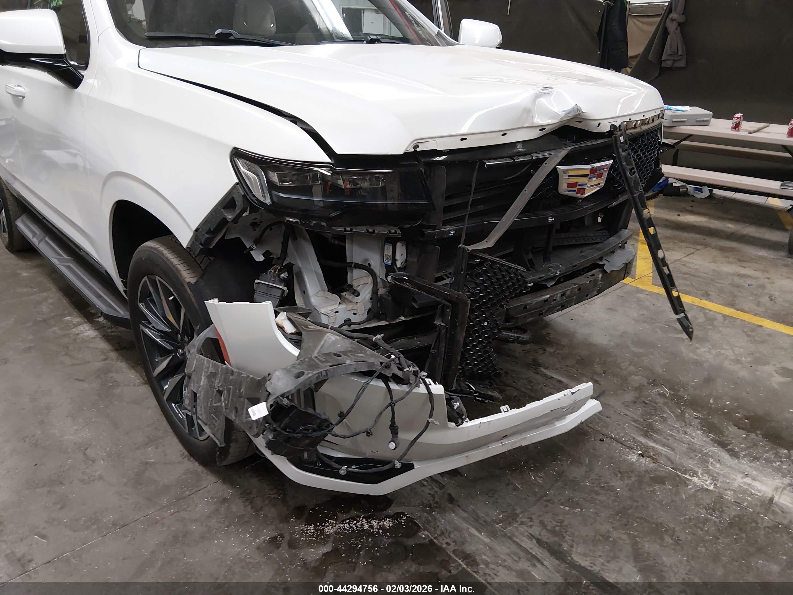CADILLAC ESCALADE image 6