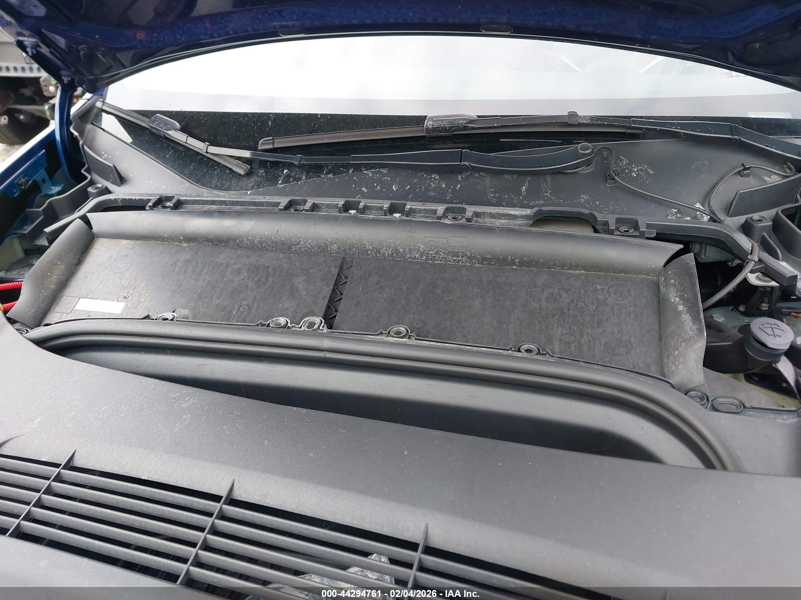TESLA MODEL image 10