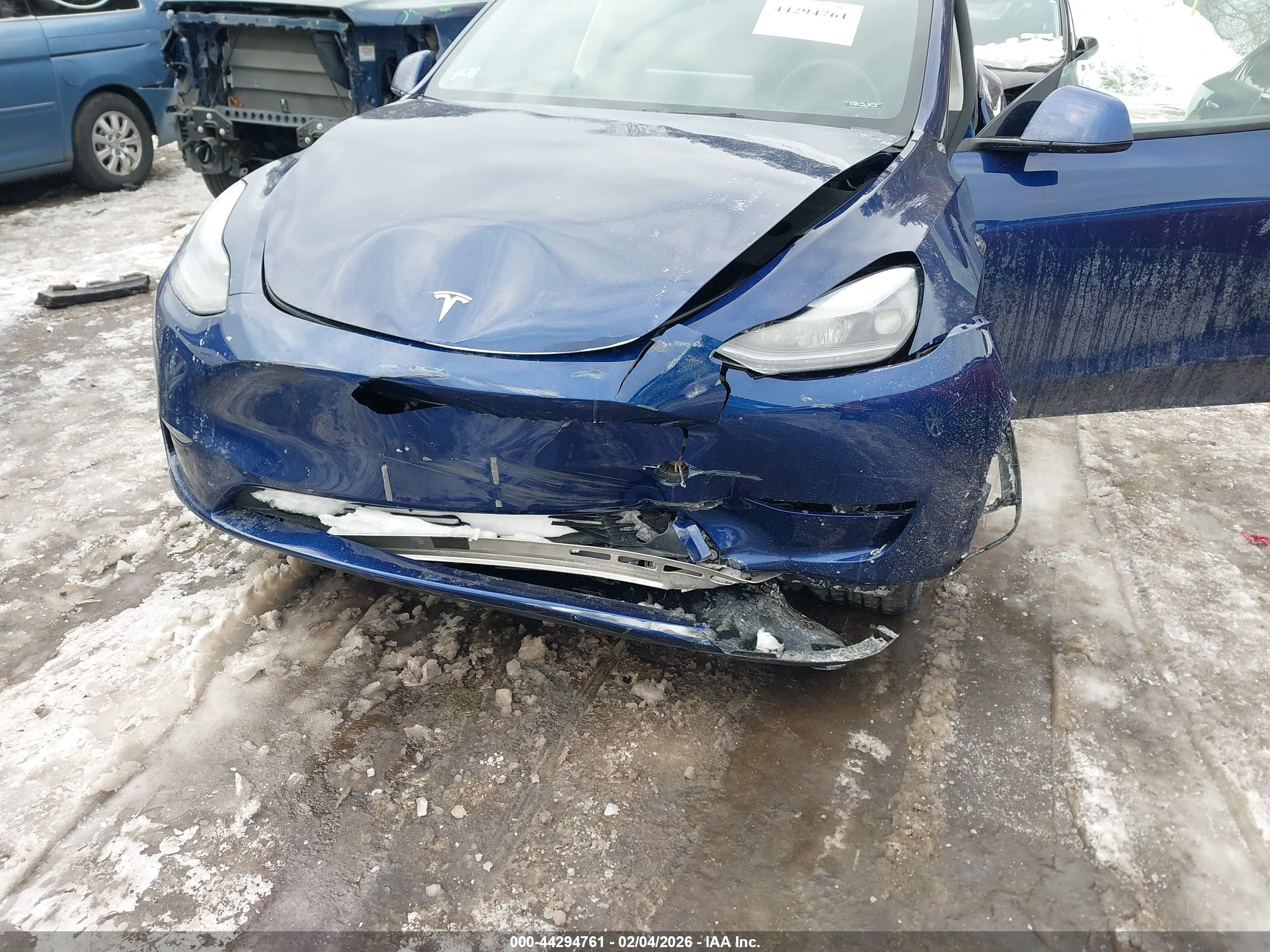 TESLA MODEL image 6