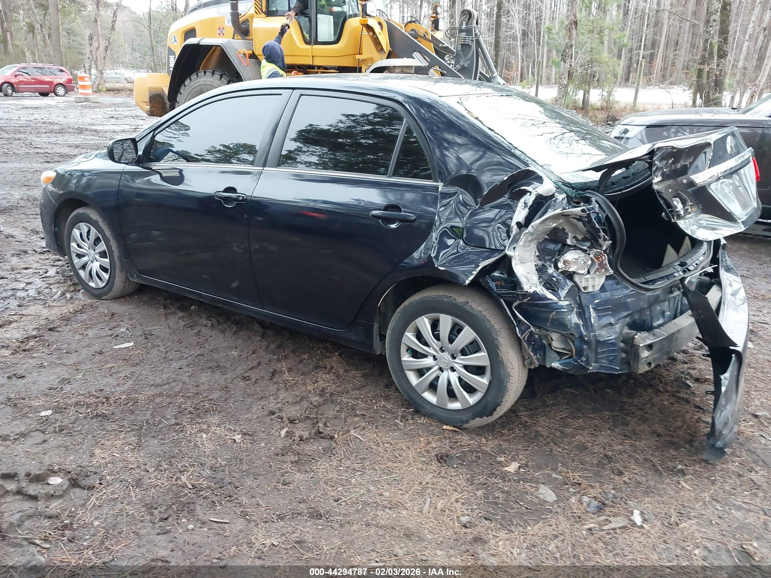 TOYOTA COROLLA image 3