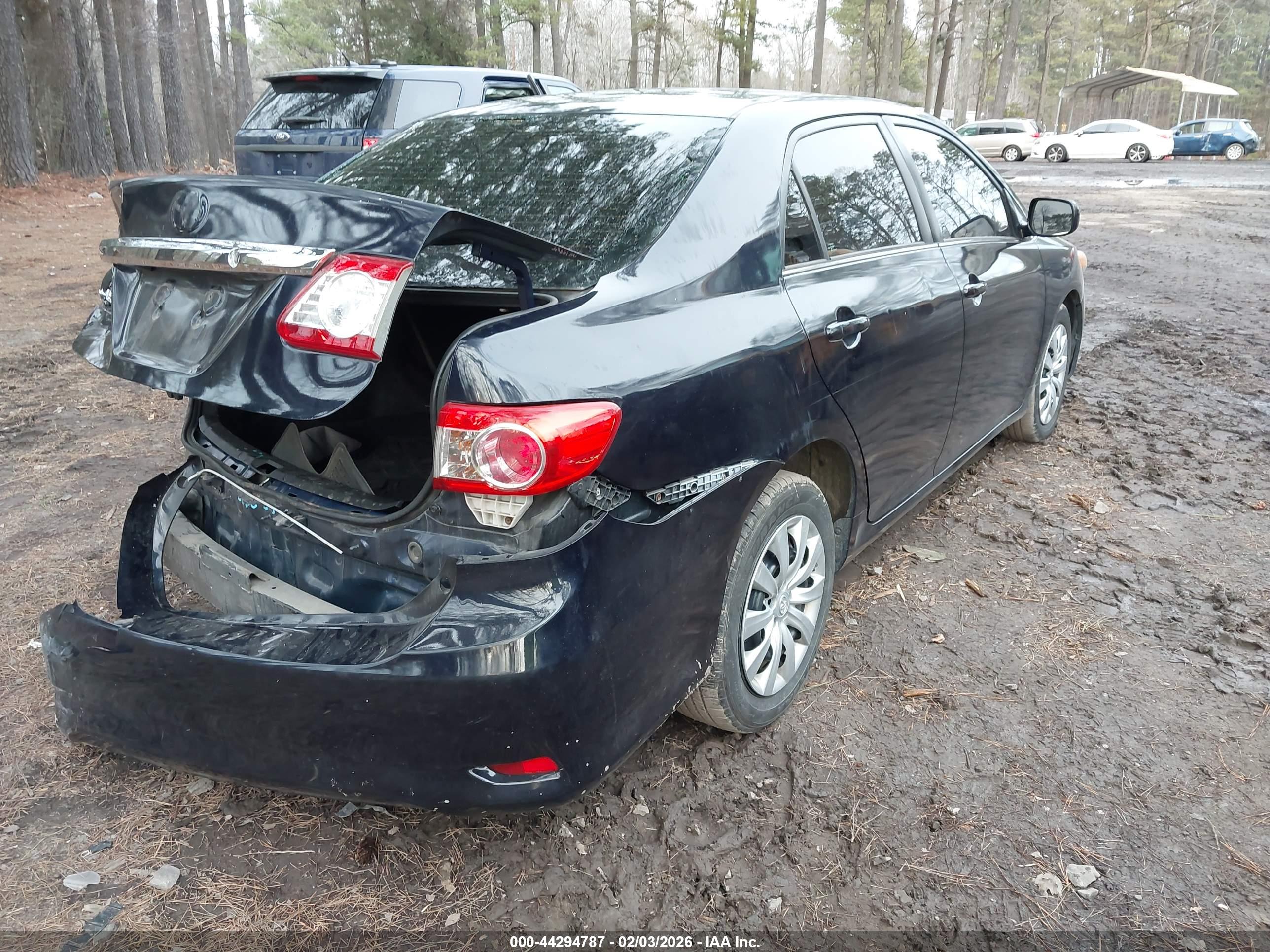 TOYOTA COROLLA image 4